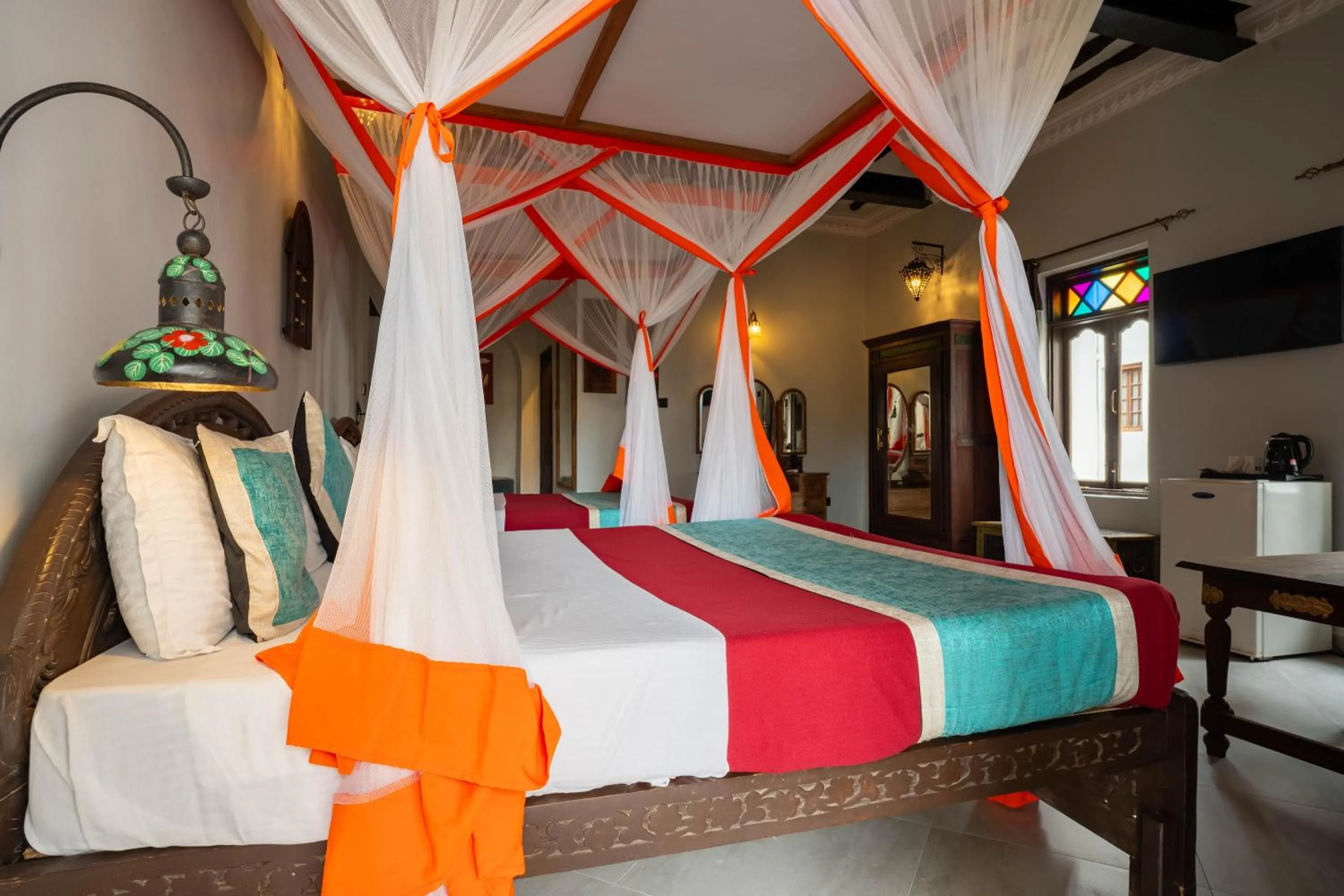 Bed in Mizingani Seafront Hotel