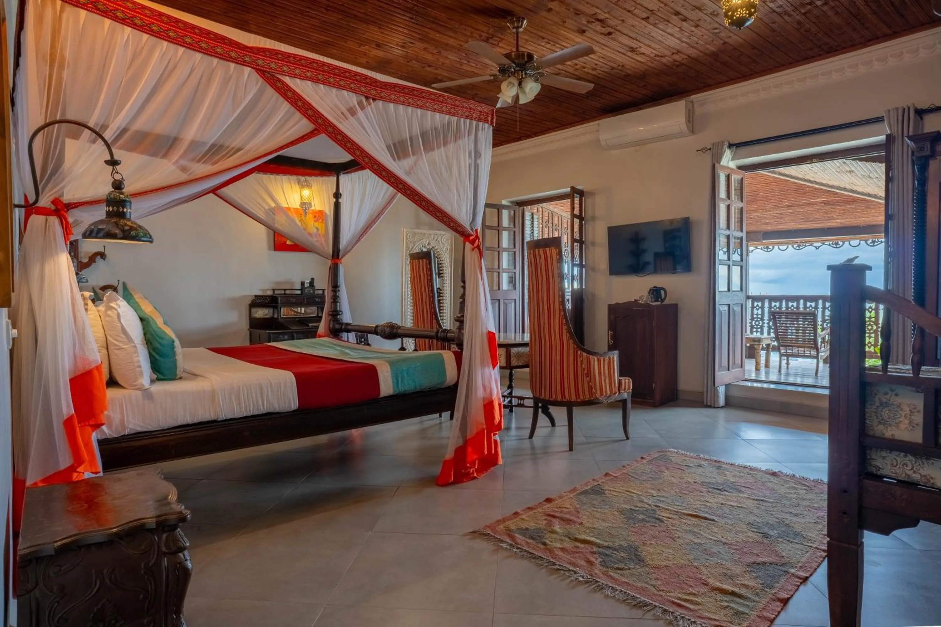 Bed in Mizingani Seafront Hotel