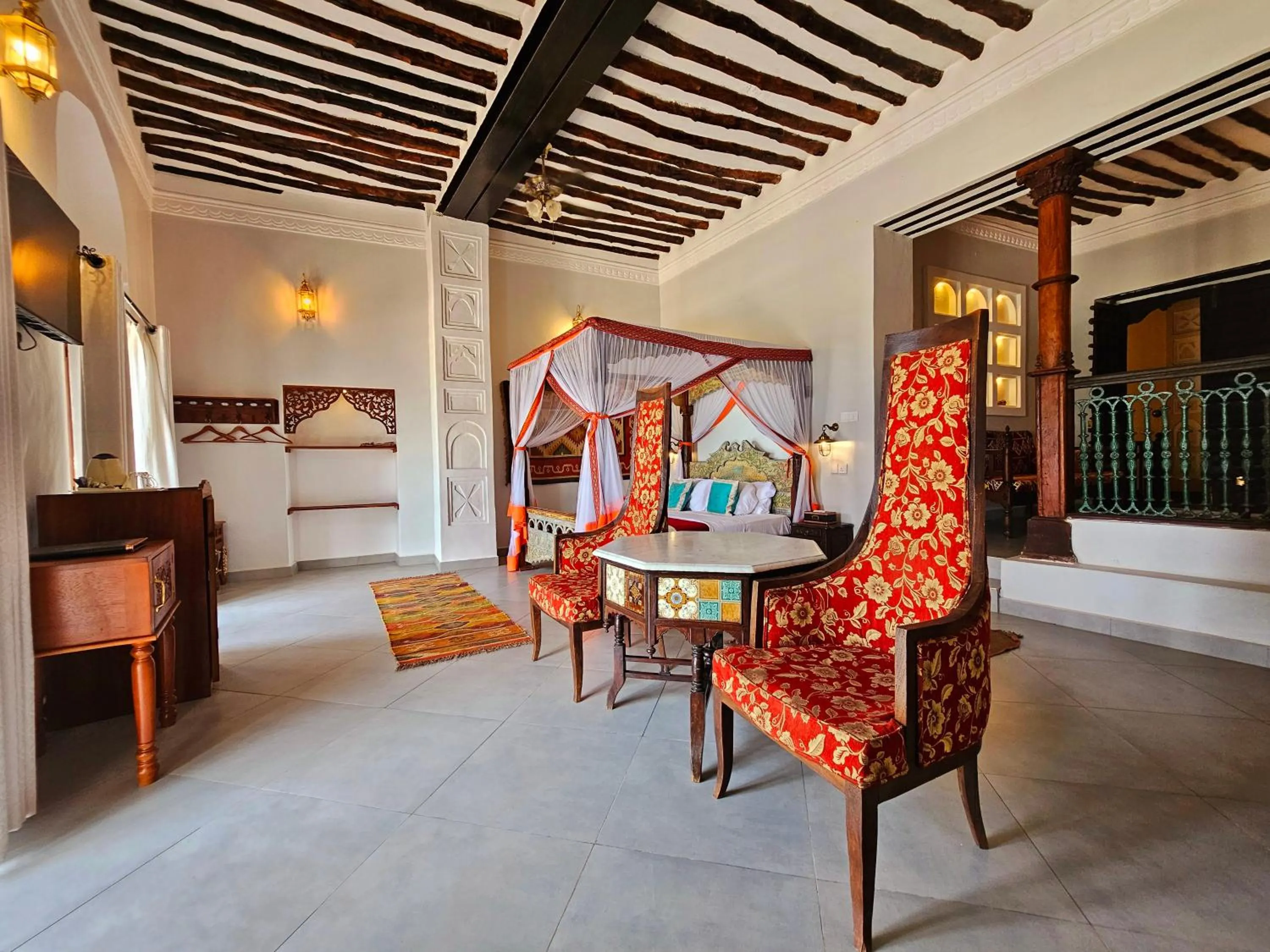 Bed in Mizingani Seafront Hotel