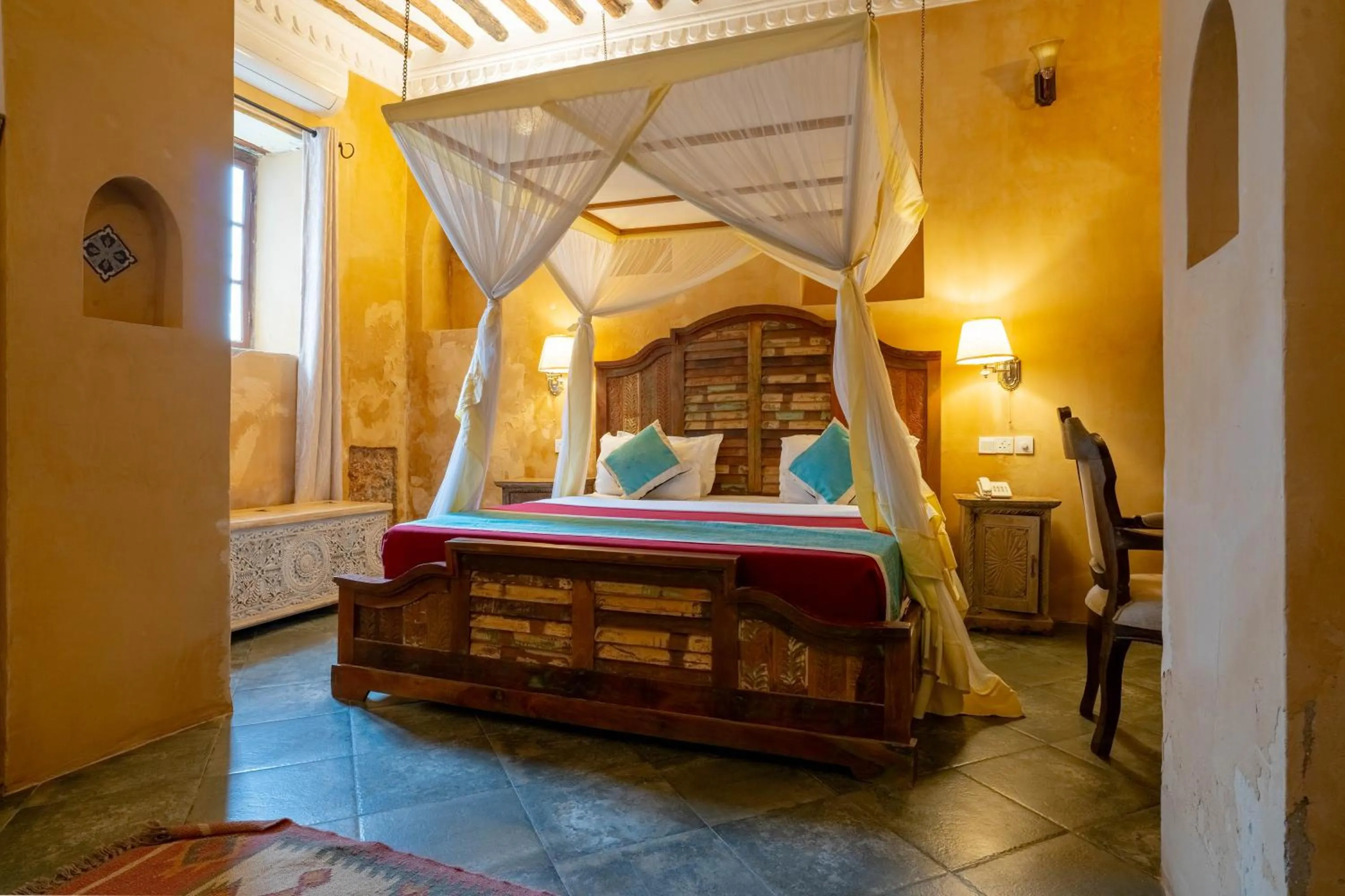 Bed in Mizingani Seafront Hotel