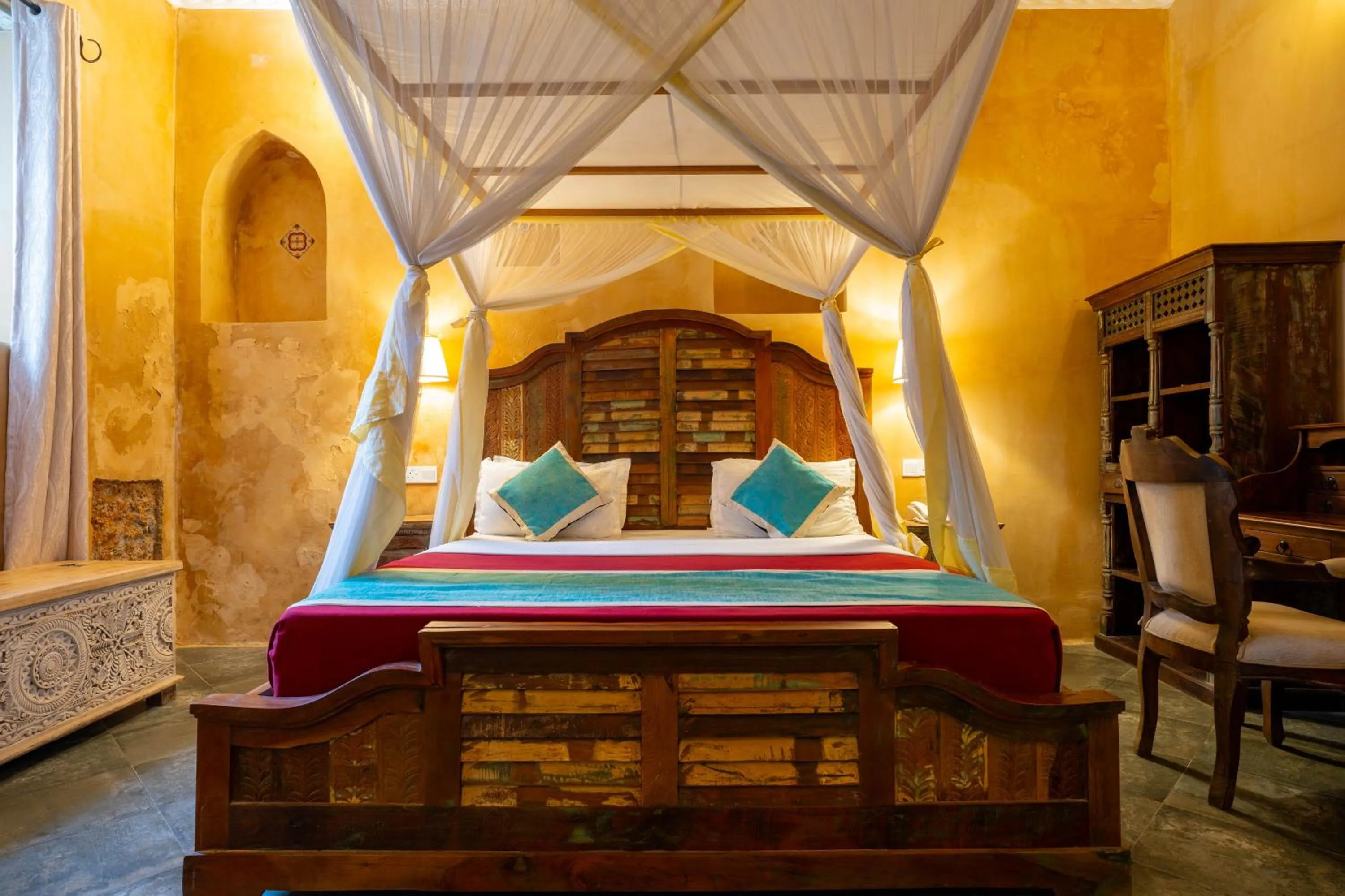 Bed in Mizingani Seafront Hotel