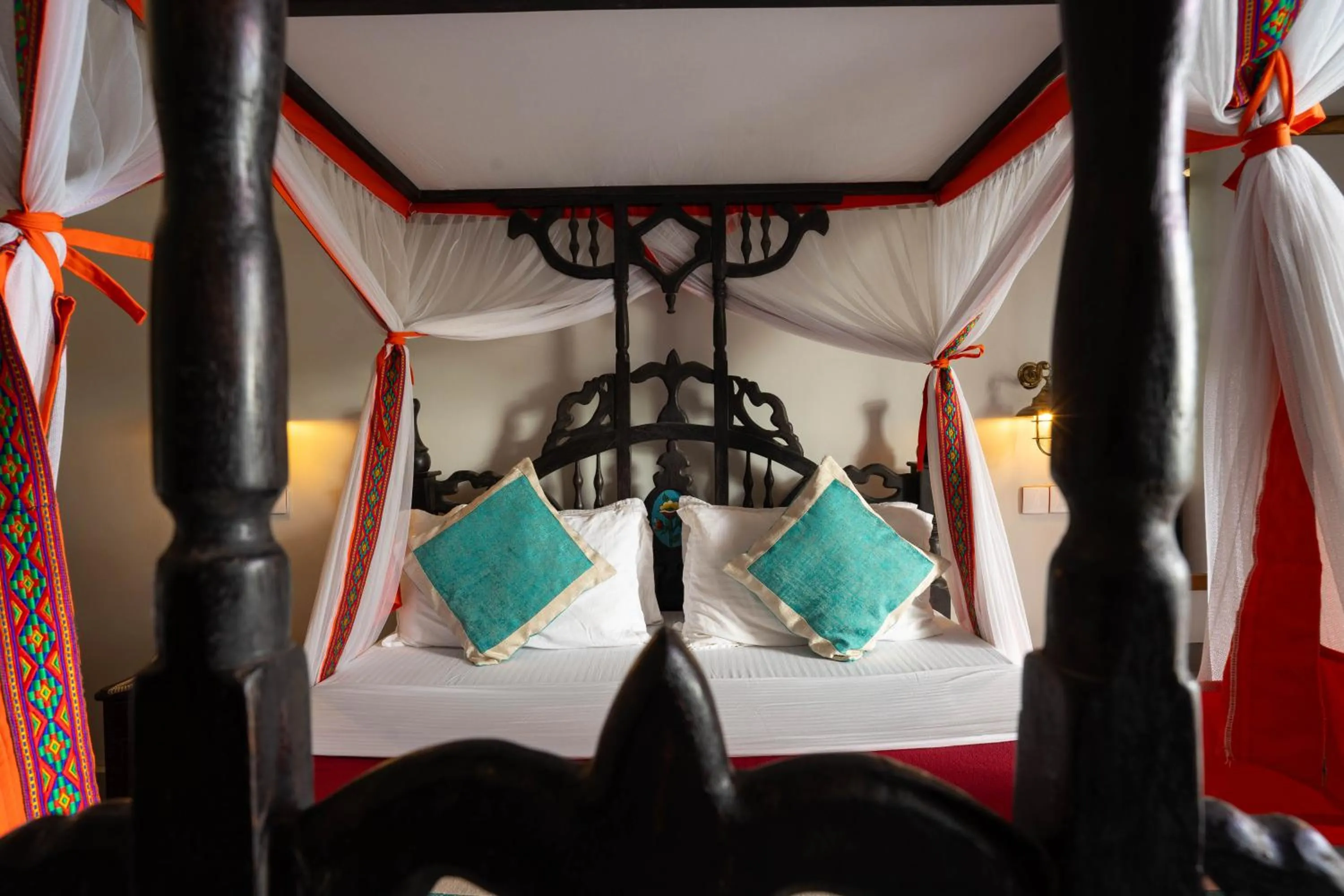 Bed in Mizingani Seafront Hotel