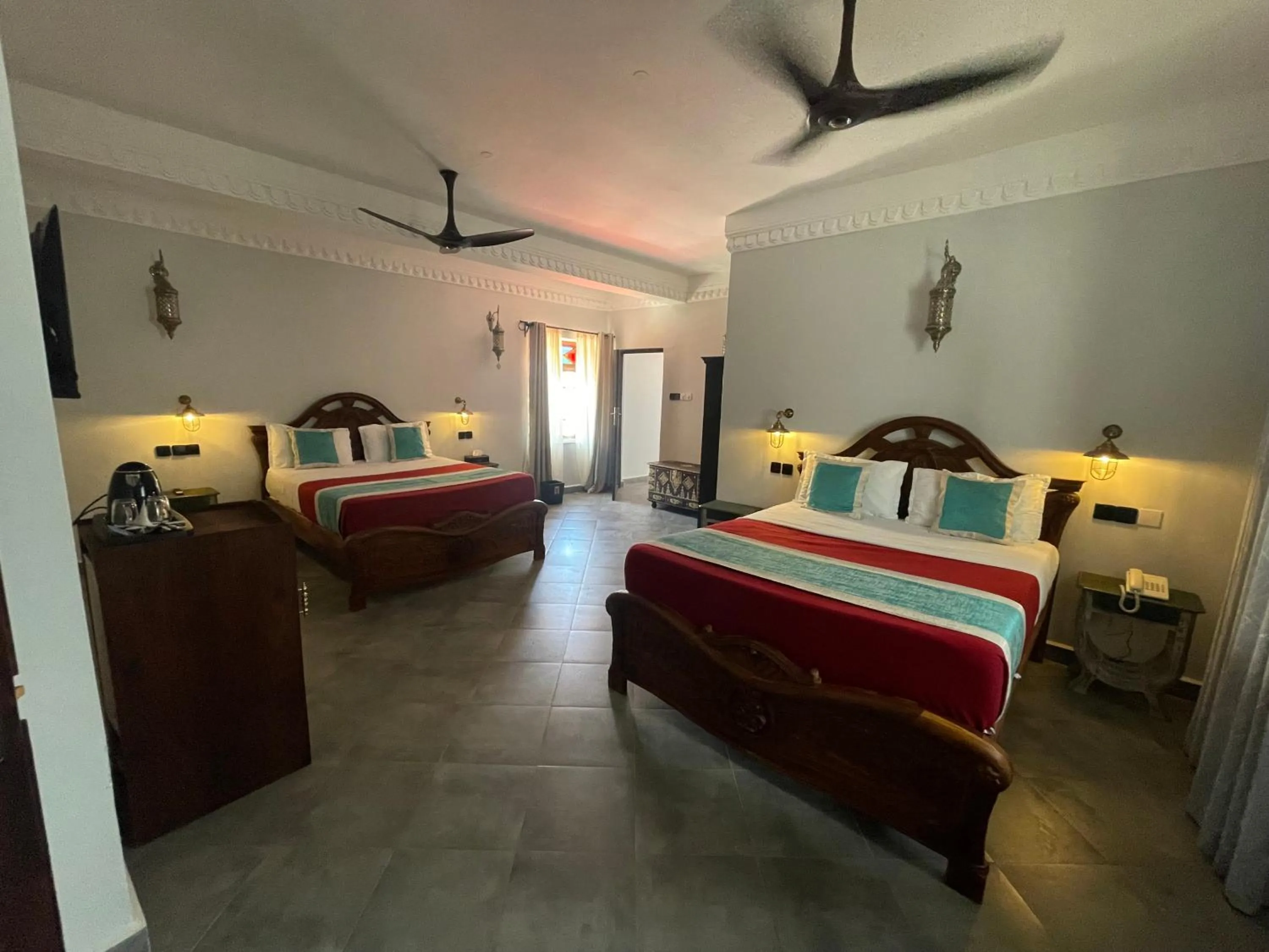 Bed in Mizingani Seafront Hotel