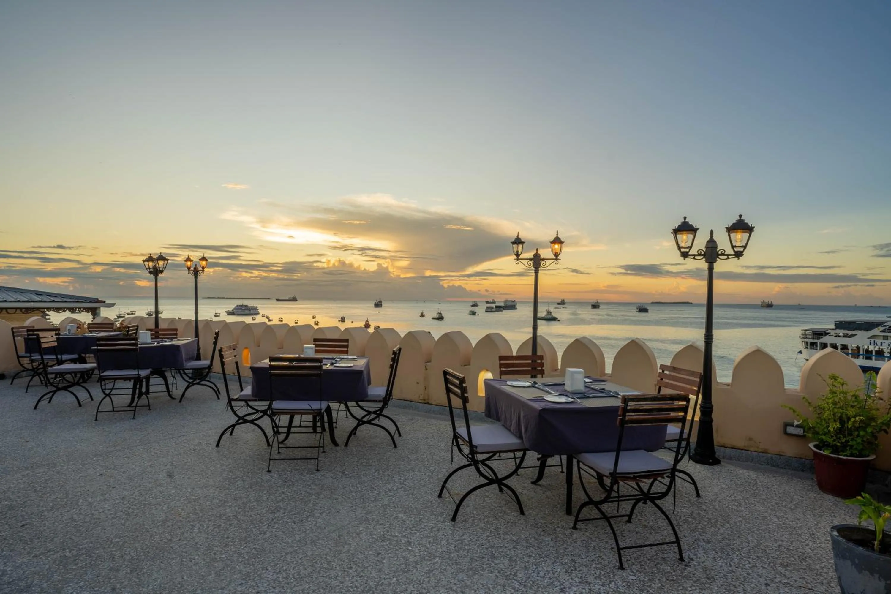 Restaurant/places to eat in Mizingani Seafront Hotel