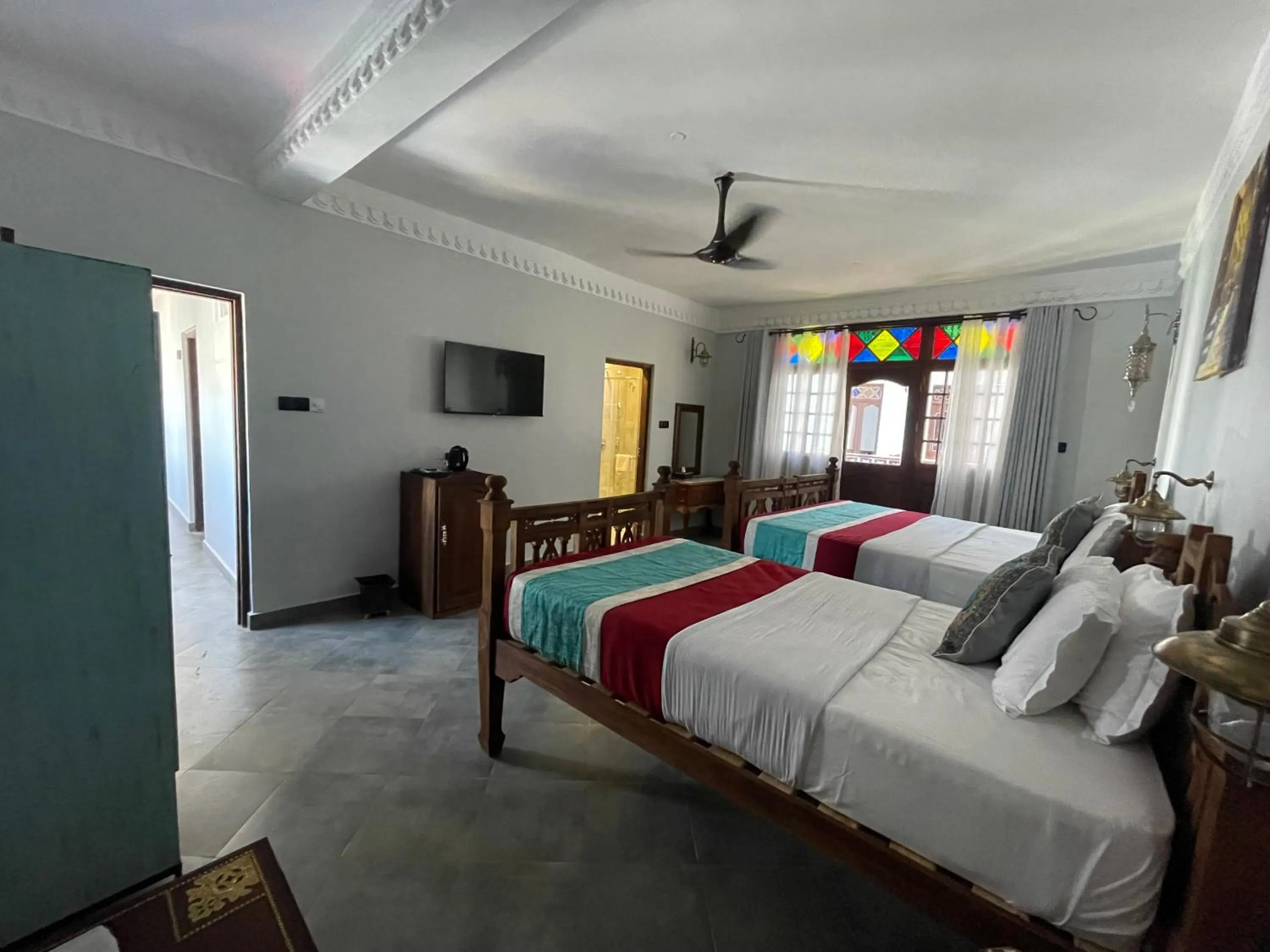 Bed in Mizingani Seafront Hotel