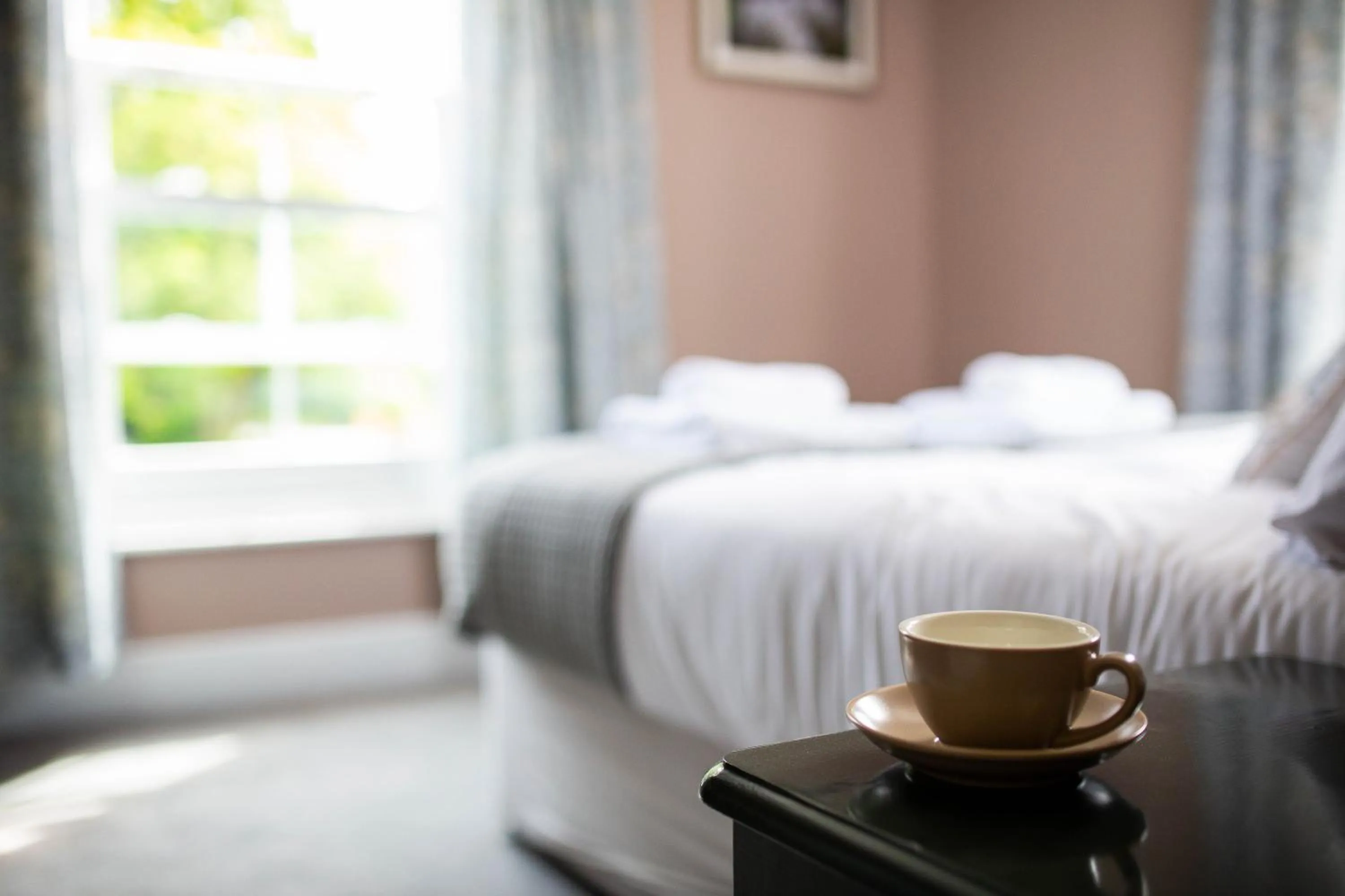 Bedroom, Bed in Woodfalls Inn