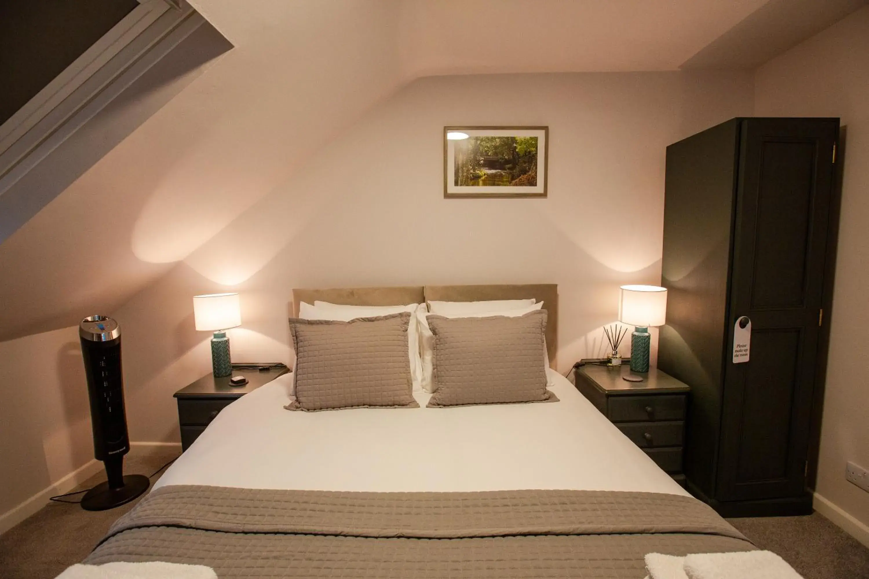 Family Room in Woodfalls Inn Family Room in Woodfalls Inn