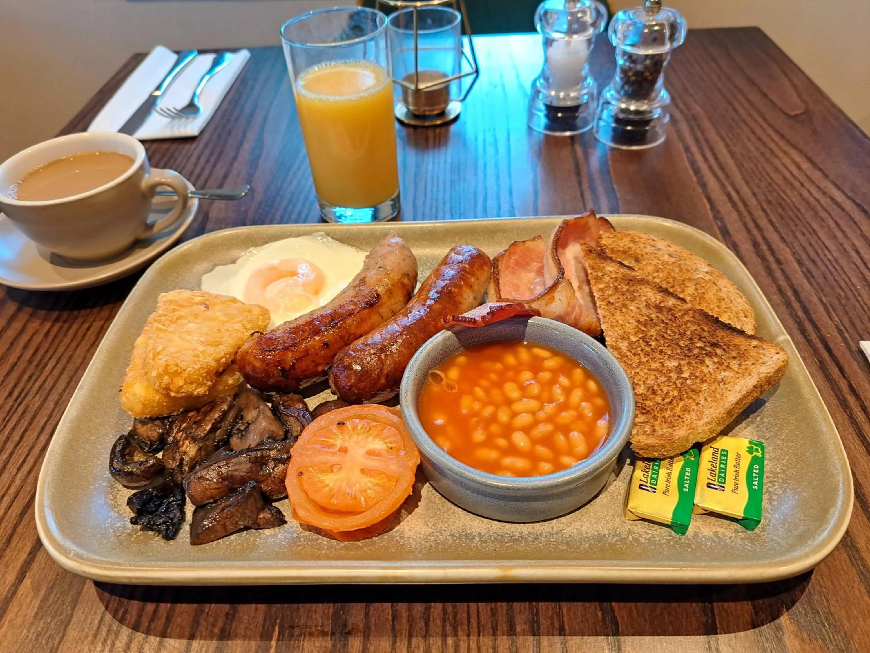 English/Irish breakfast in Woodfalls Inn