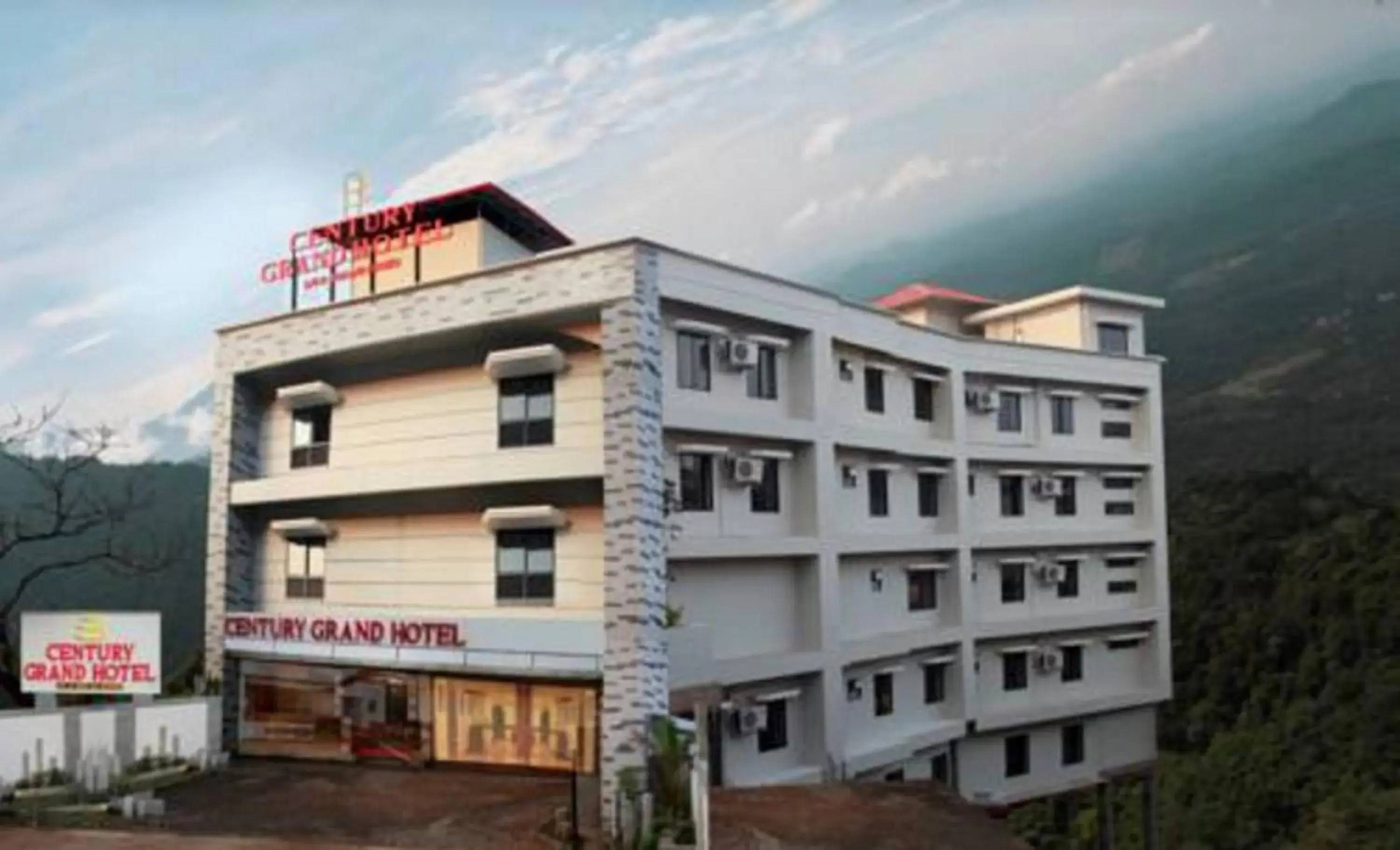 Facade/entrance in Century Grand Hotel Facade/entrance in Century Grand Hotel