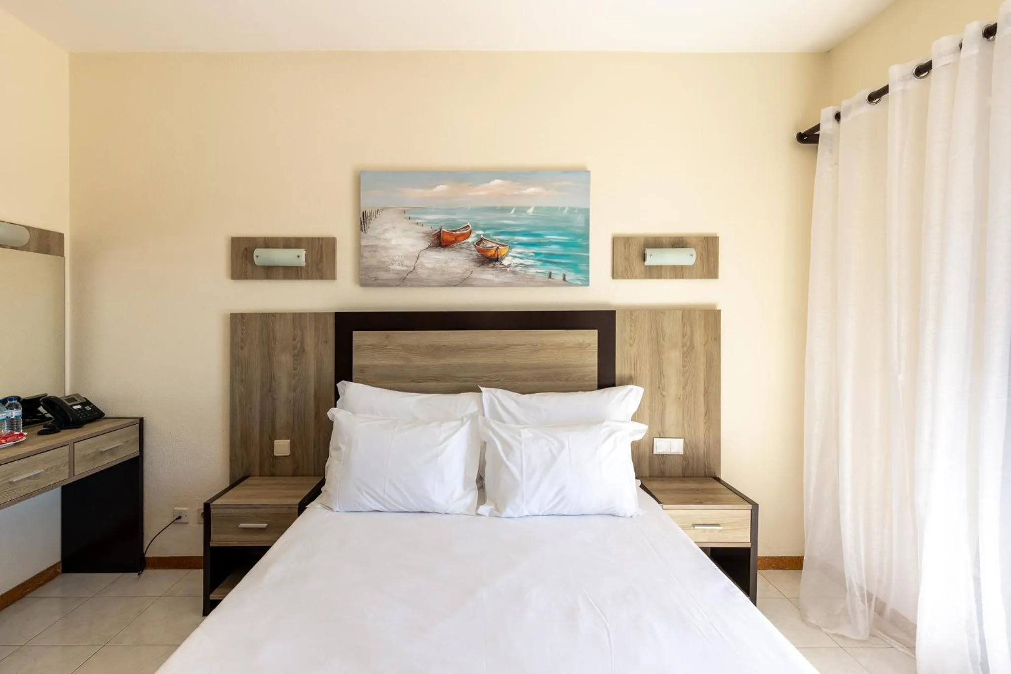 Bedroom, Bed in Bela Ria