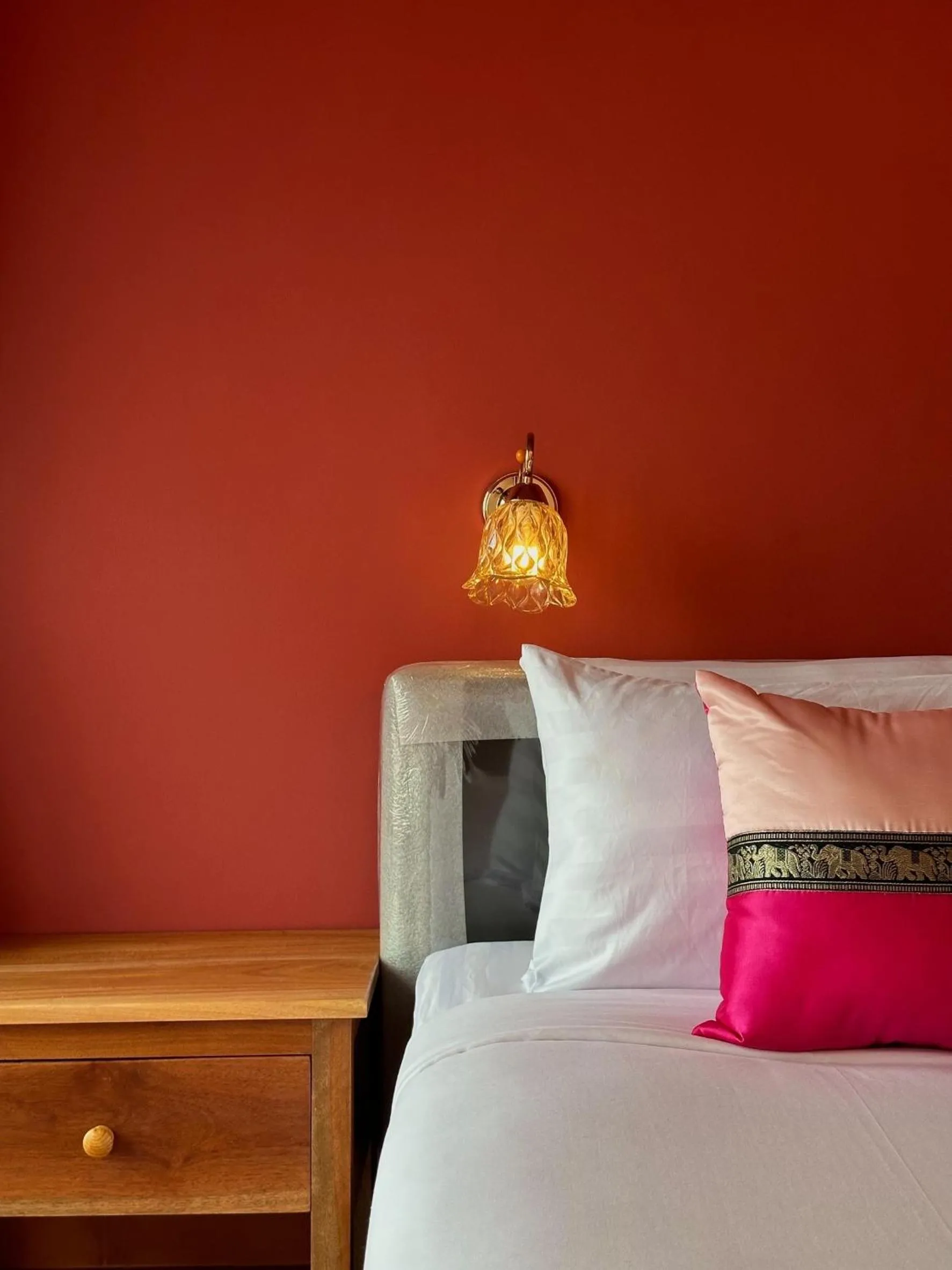 Bed in Cha Na Stay at Merry V