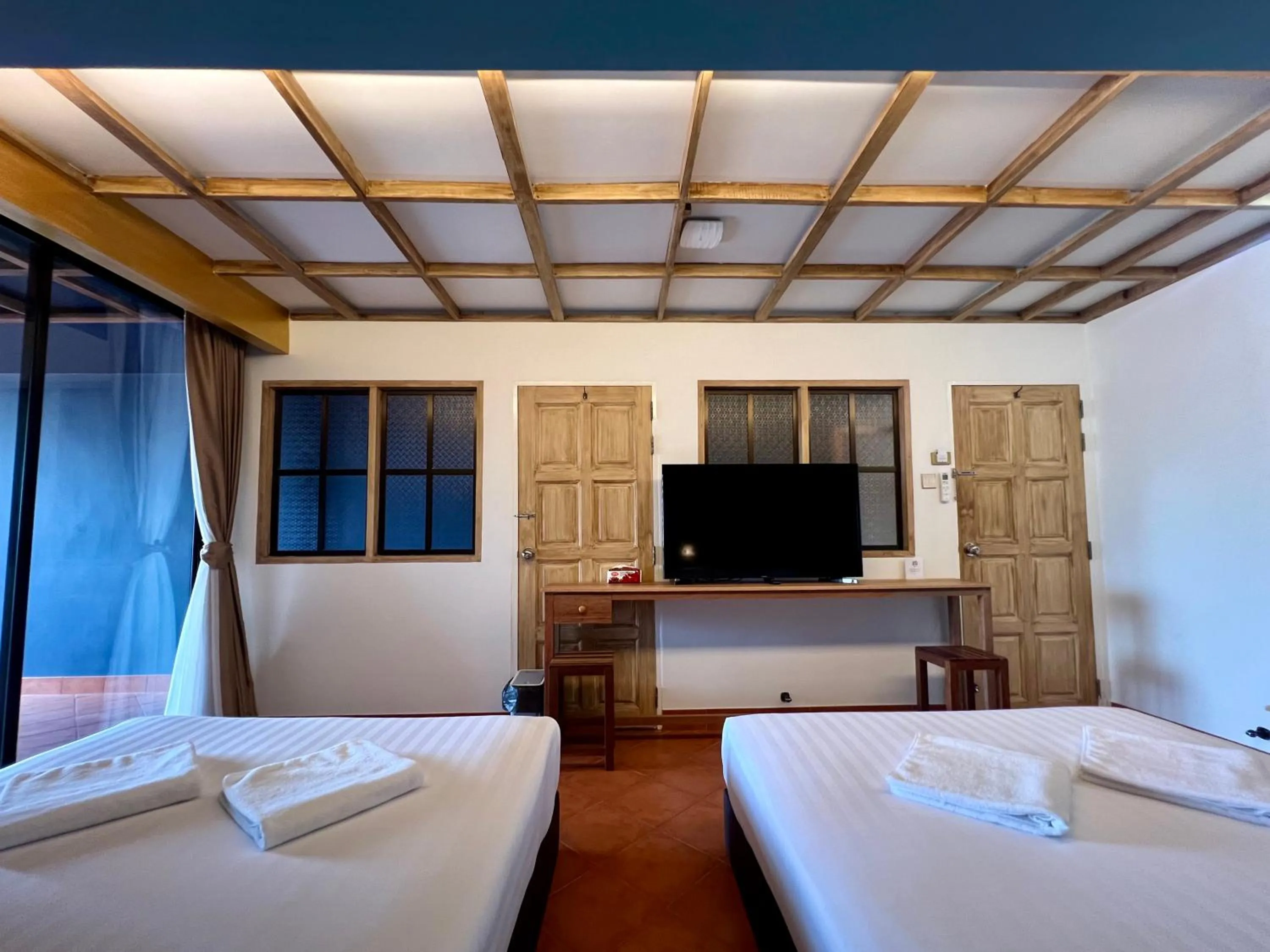Bed in Cha Na Stay at Merry V