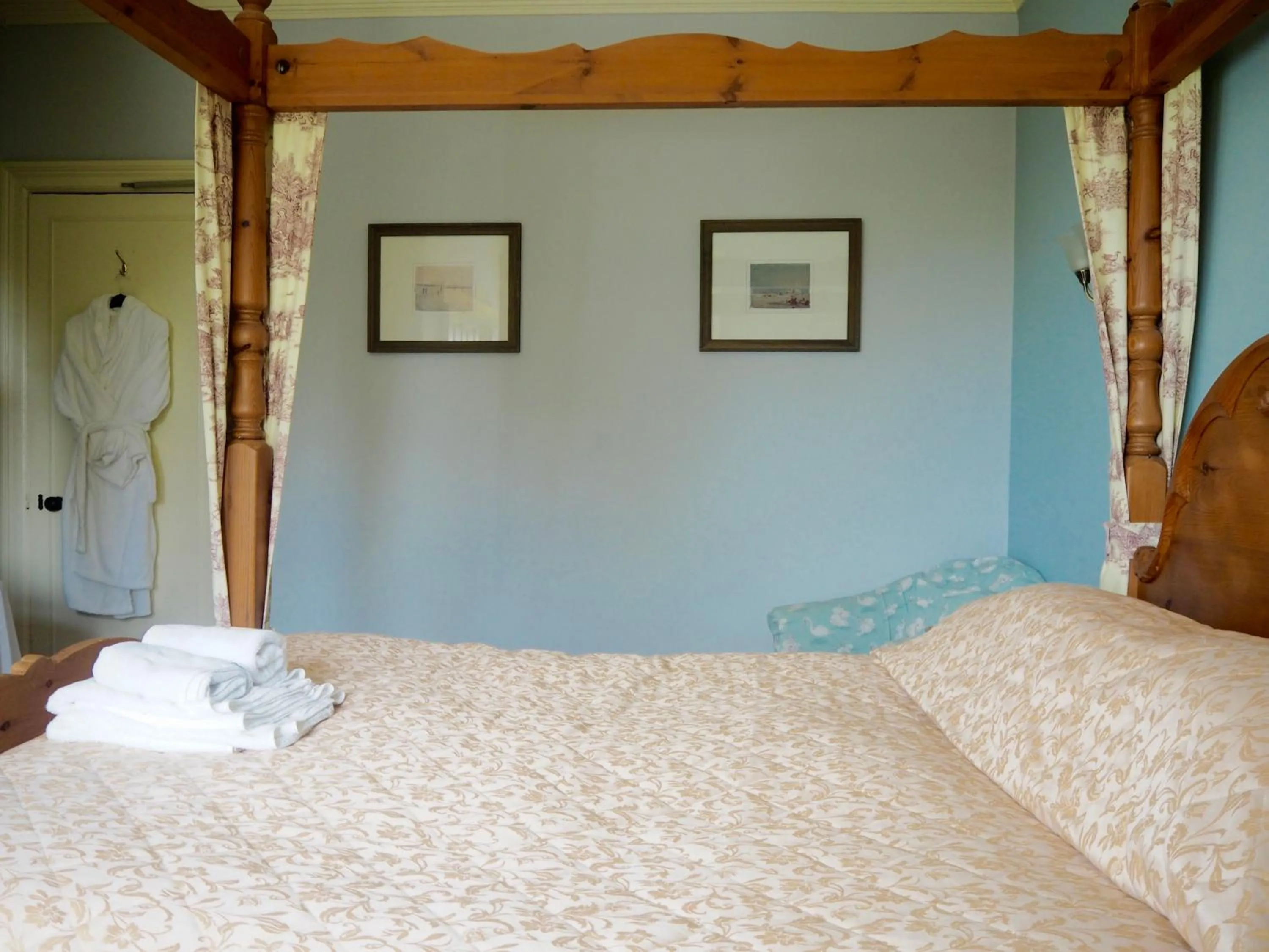 Bedroom, Bed in The Old Manse Pickering