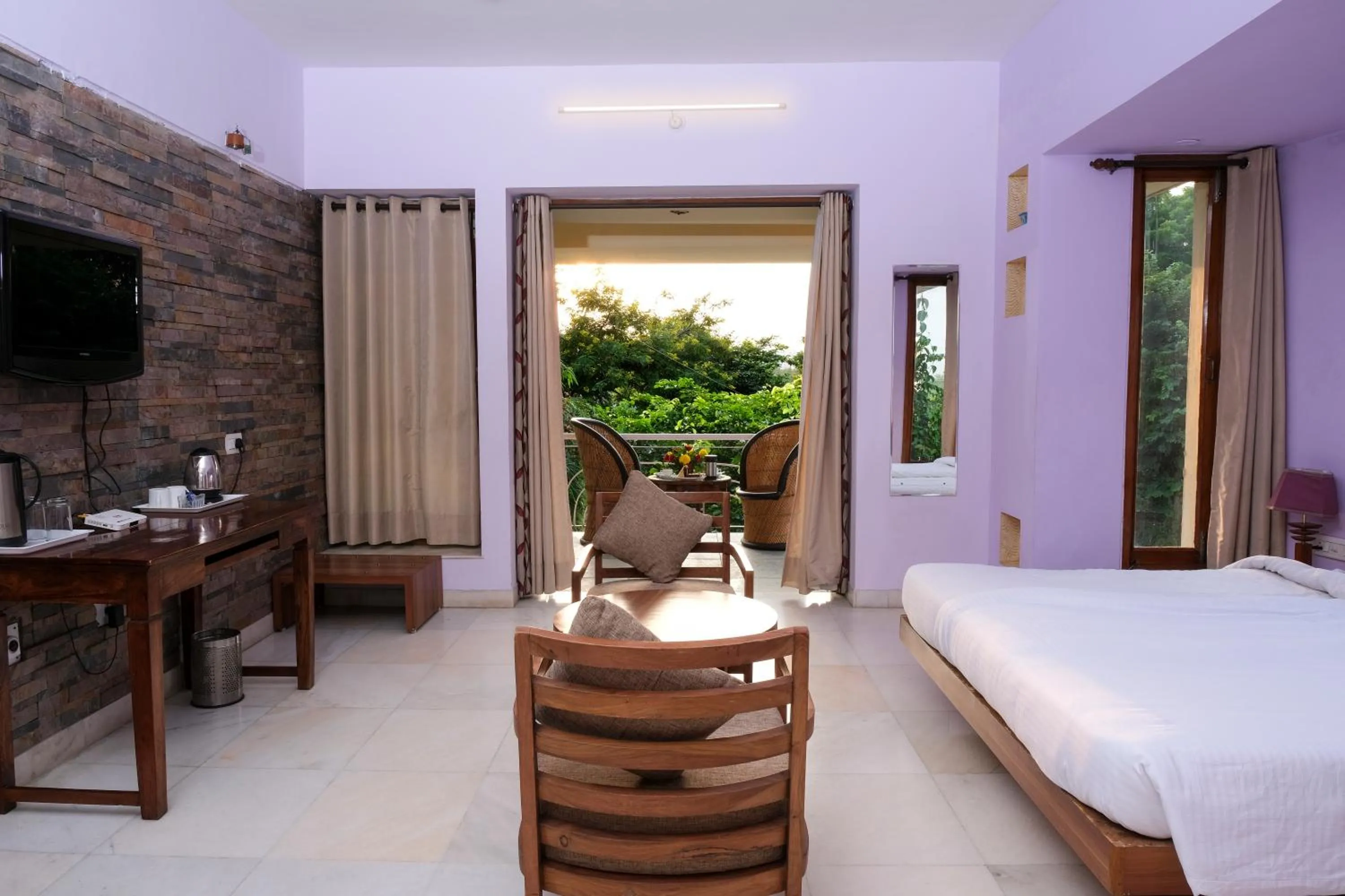 Balcony/Terrace, Bed in The Chitvan Resort