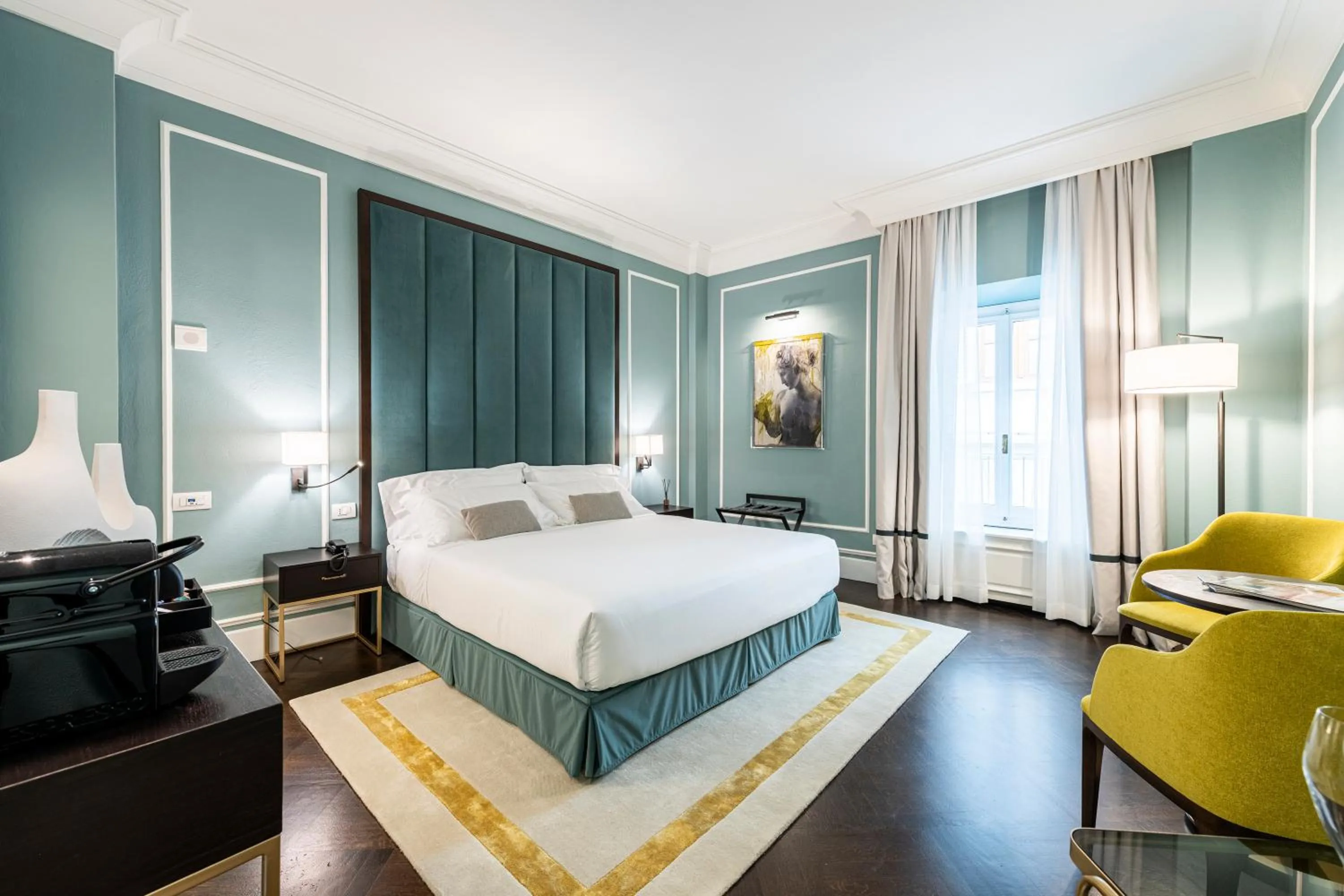 Bedroom, Bed in Glimpse Hotel