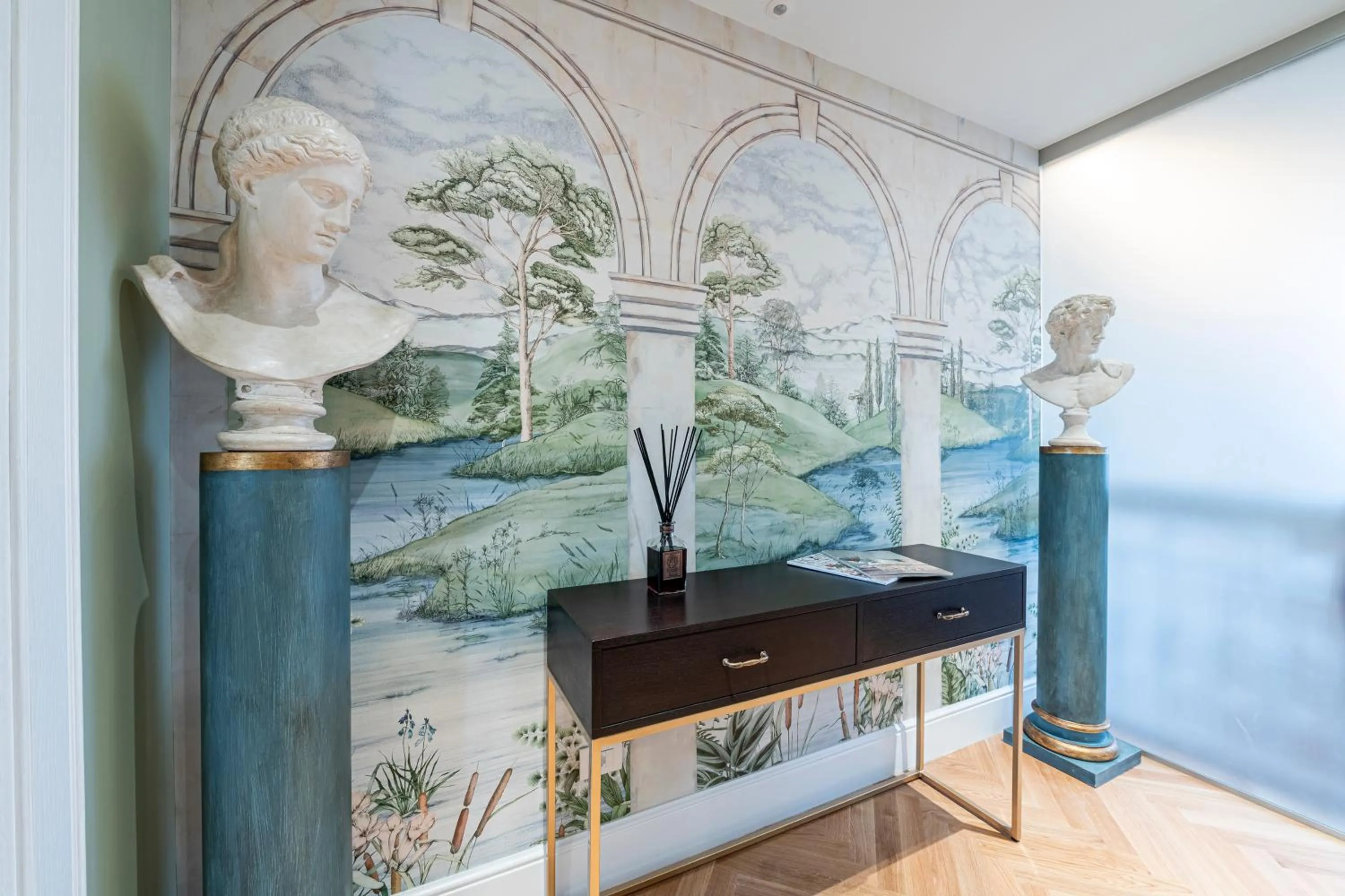 Decorative detail in Glimpse Hotel