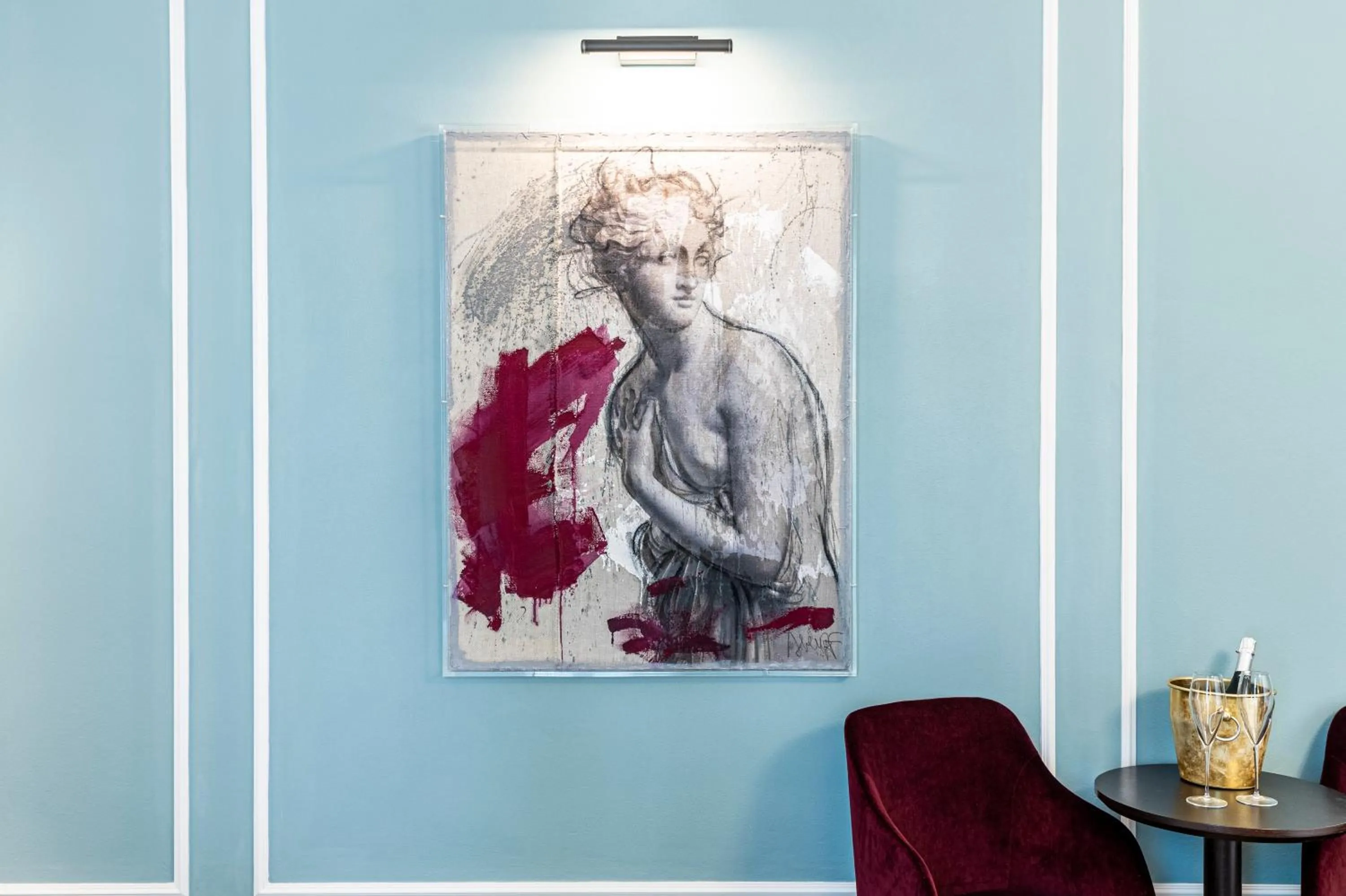 Decorative detail in Glimpse Hotel