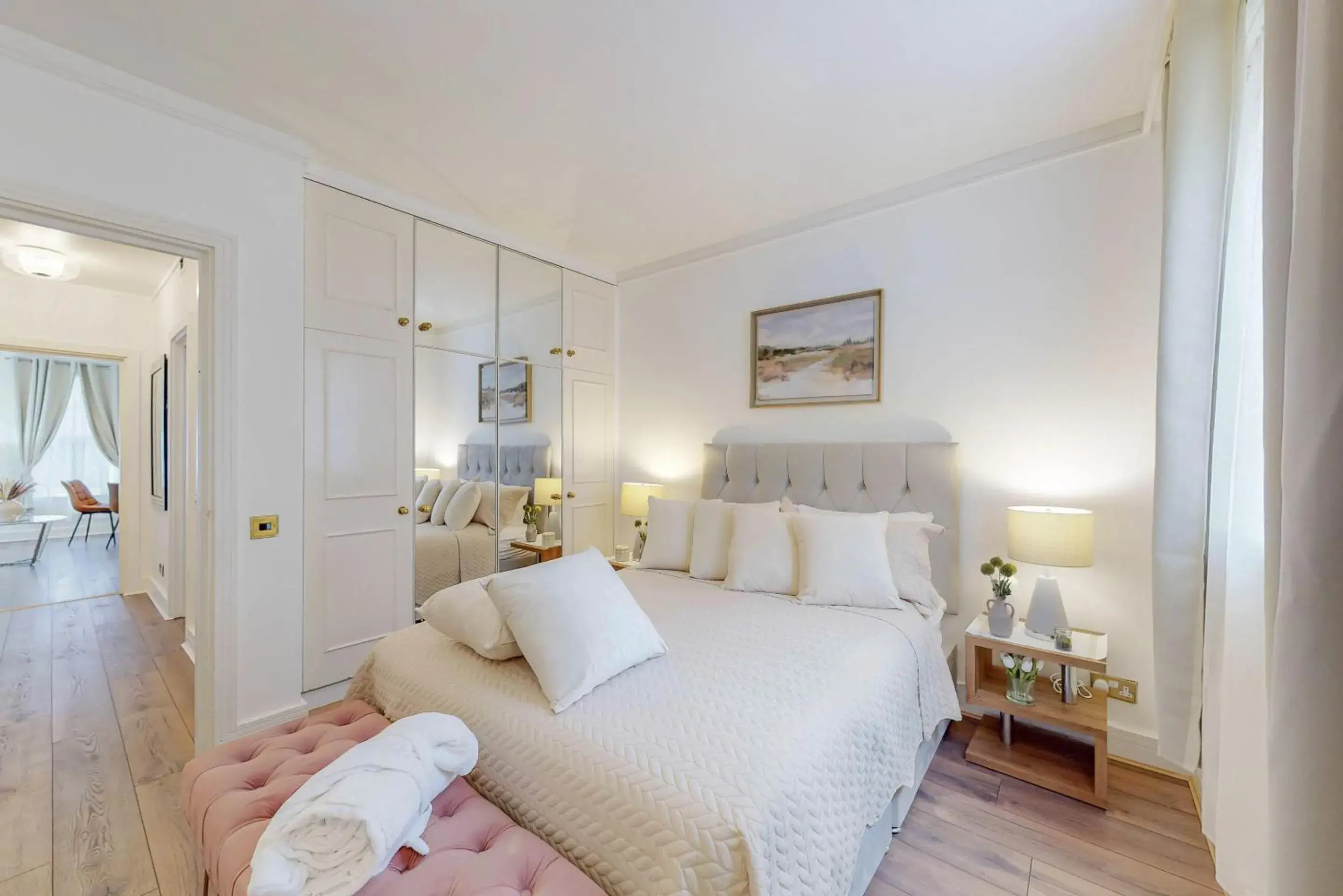 One-Bedroom Apartment in Park Lane Apartments Mayfair Collection One-Bedroom Apartment in Park Lane Apartments Mayfair Collection