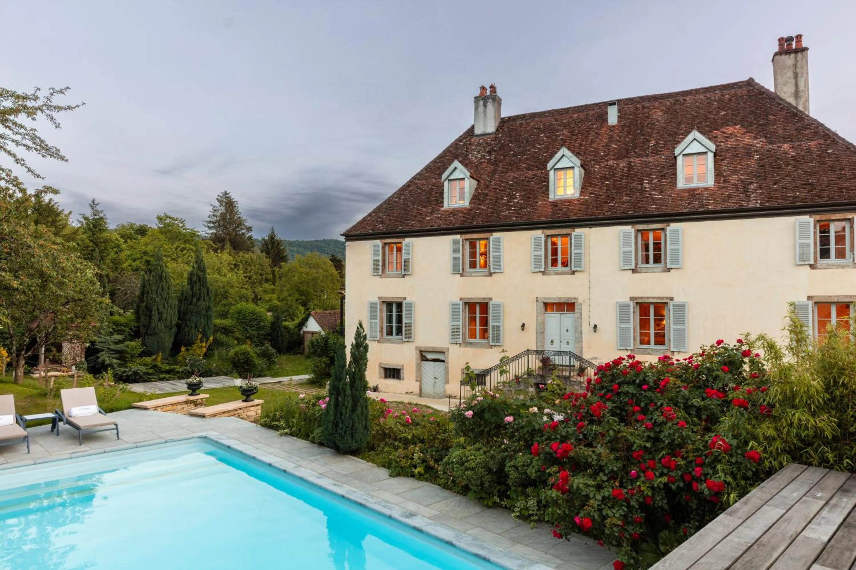 Property building in Le Clos Alice