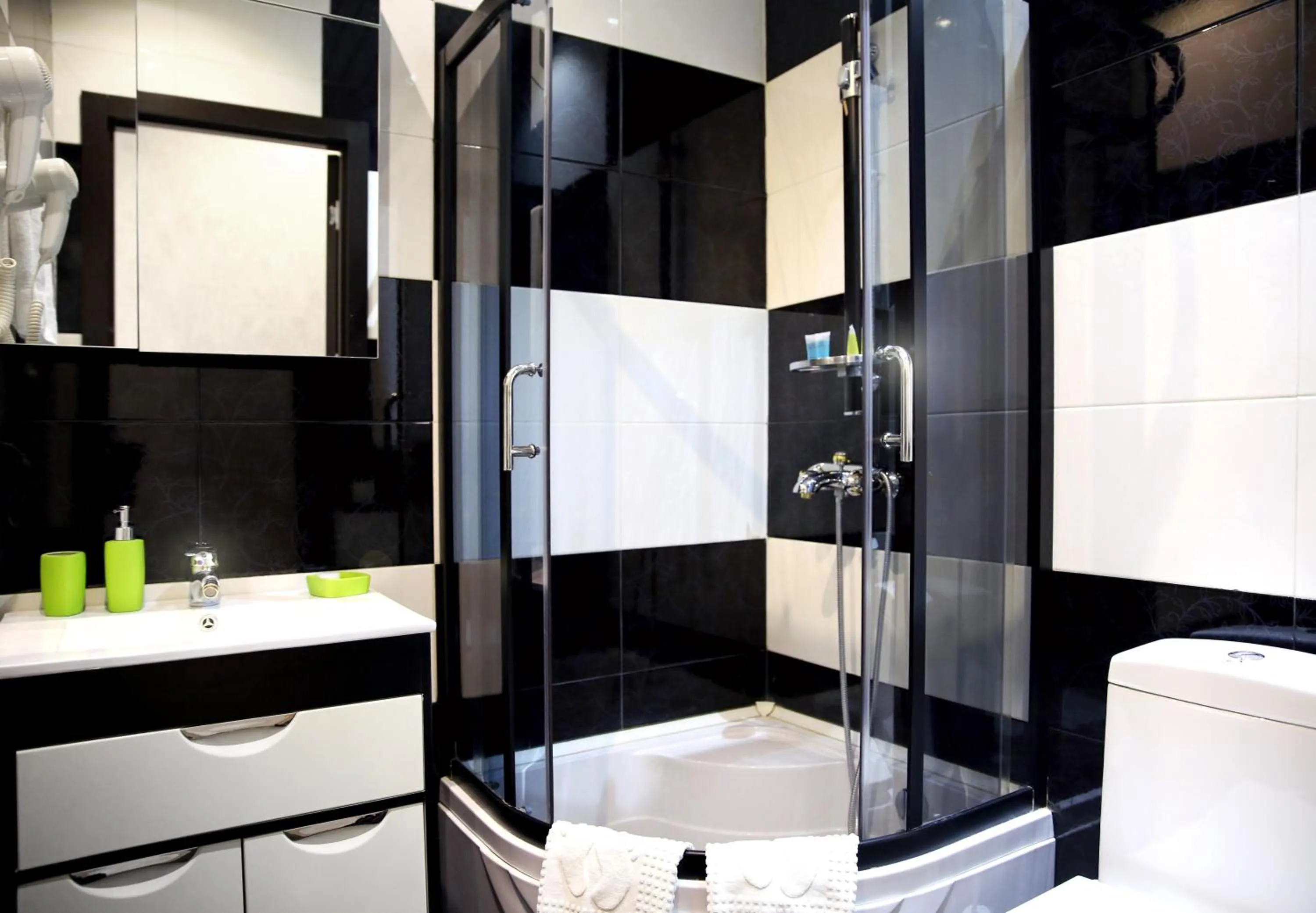 Bathroom in Rondo Hotel