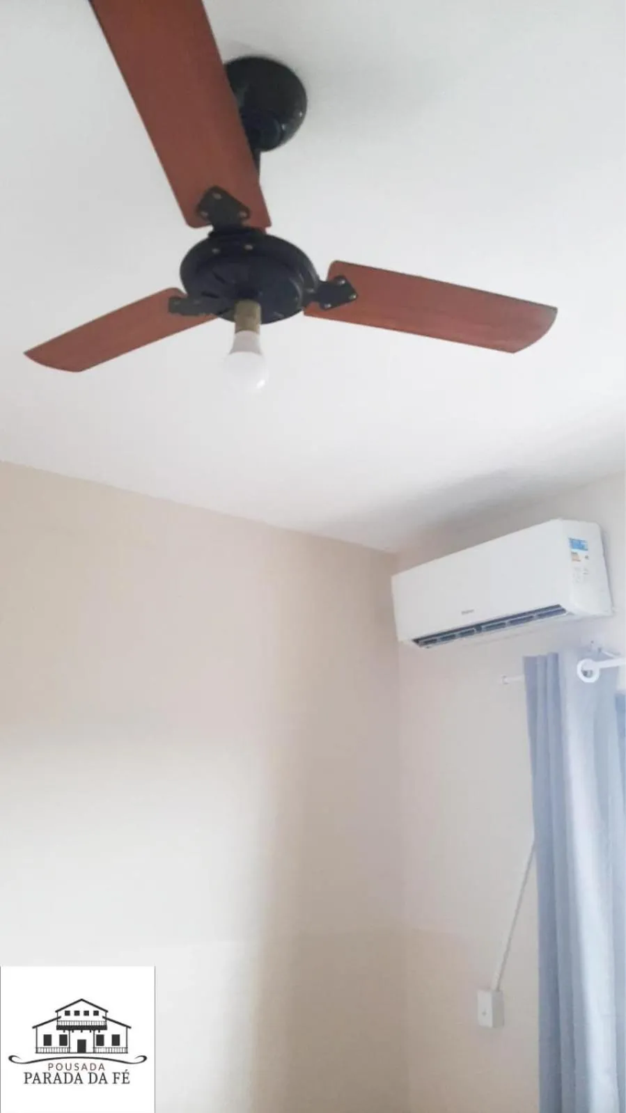 air conditioner in Pousada Parada Da Fé
