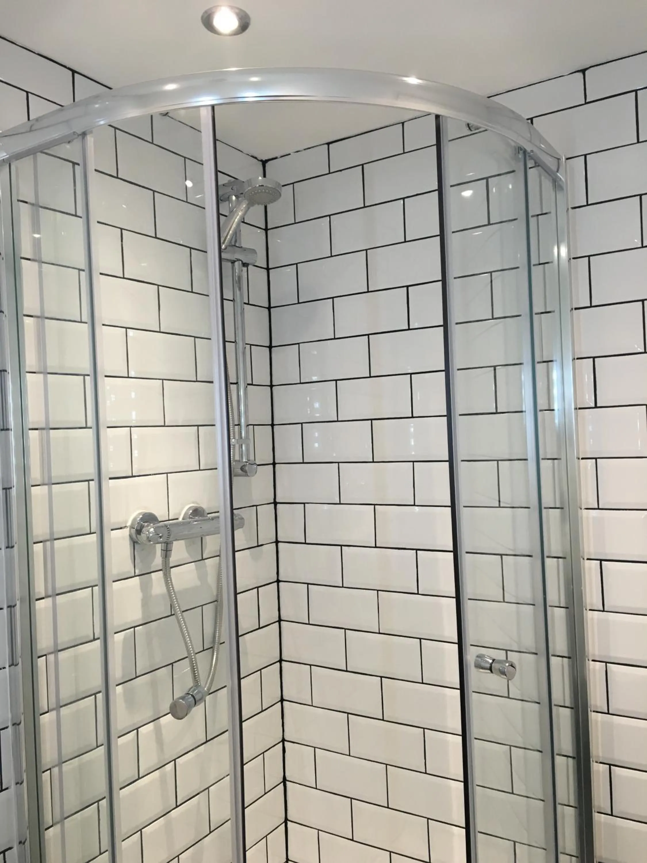 Shower in Happy Return Hotel