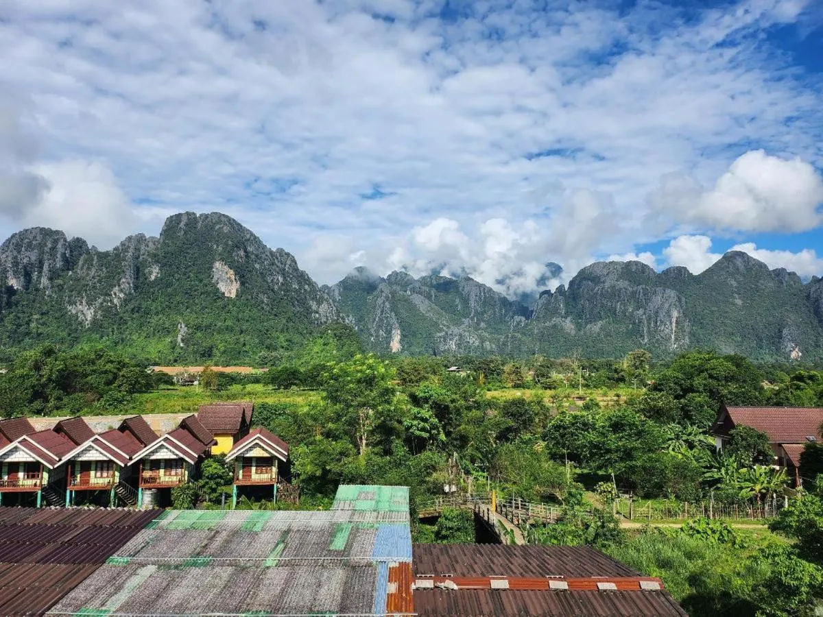 Vang Vieng Sky Mountain View Hotel