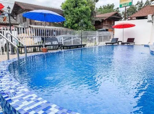 Vang Vieng Sky Mountain View Hotel