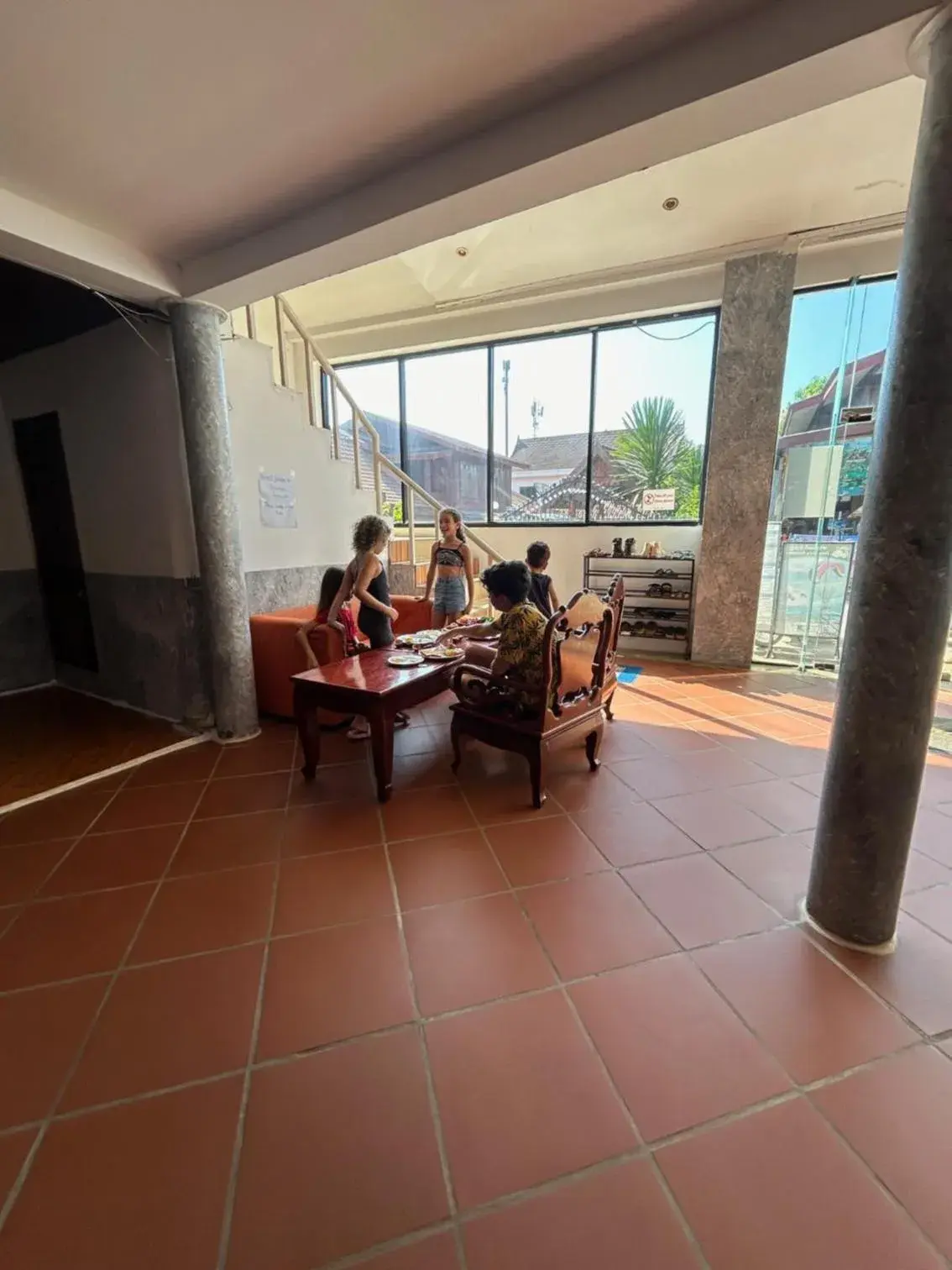 children in Vang Vieng Sky Mountain View Hotel children in Vang Vieng Sky Mountain View Hotel