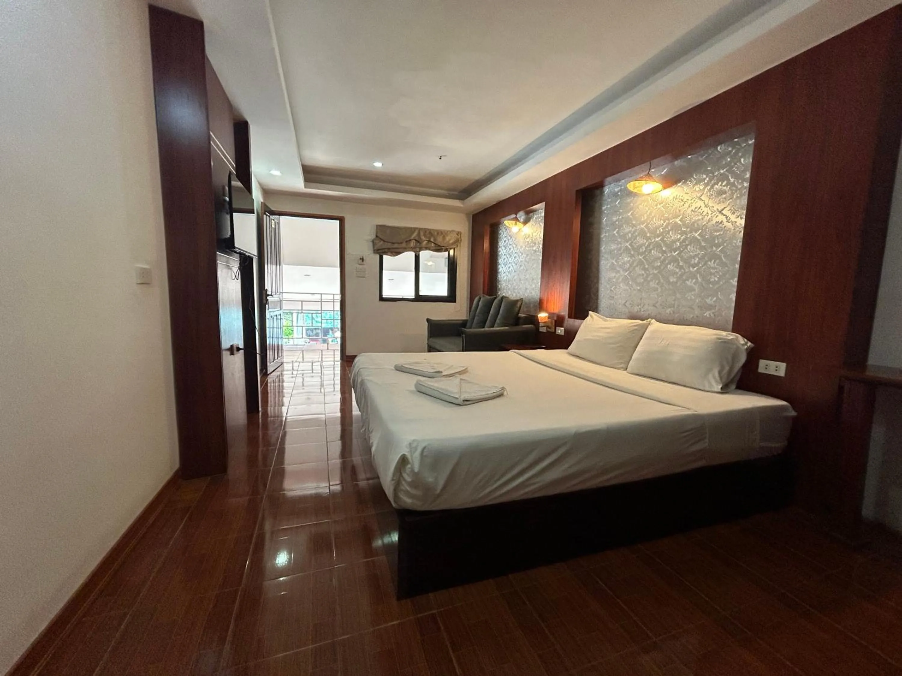 Bedroom, Bed in Vang Vieng Sky Mountain View Hotel