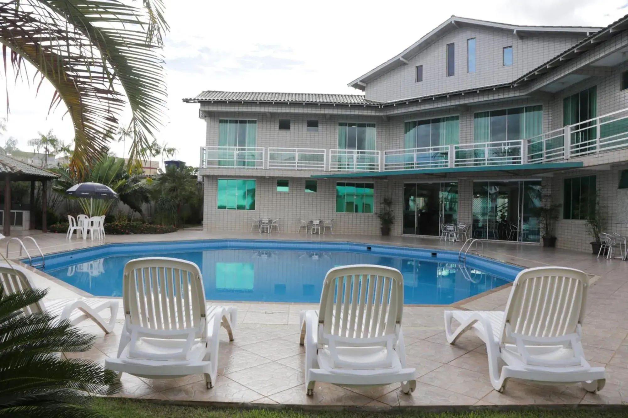 Pool view in Xingu Praia Hotel Pool view in Xingu Praia Hotel