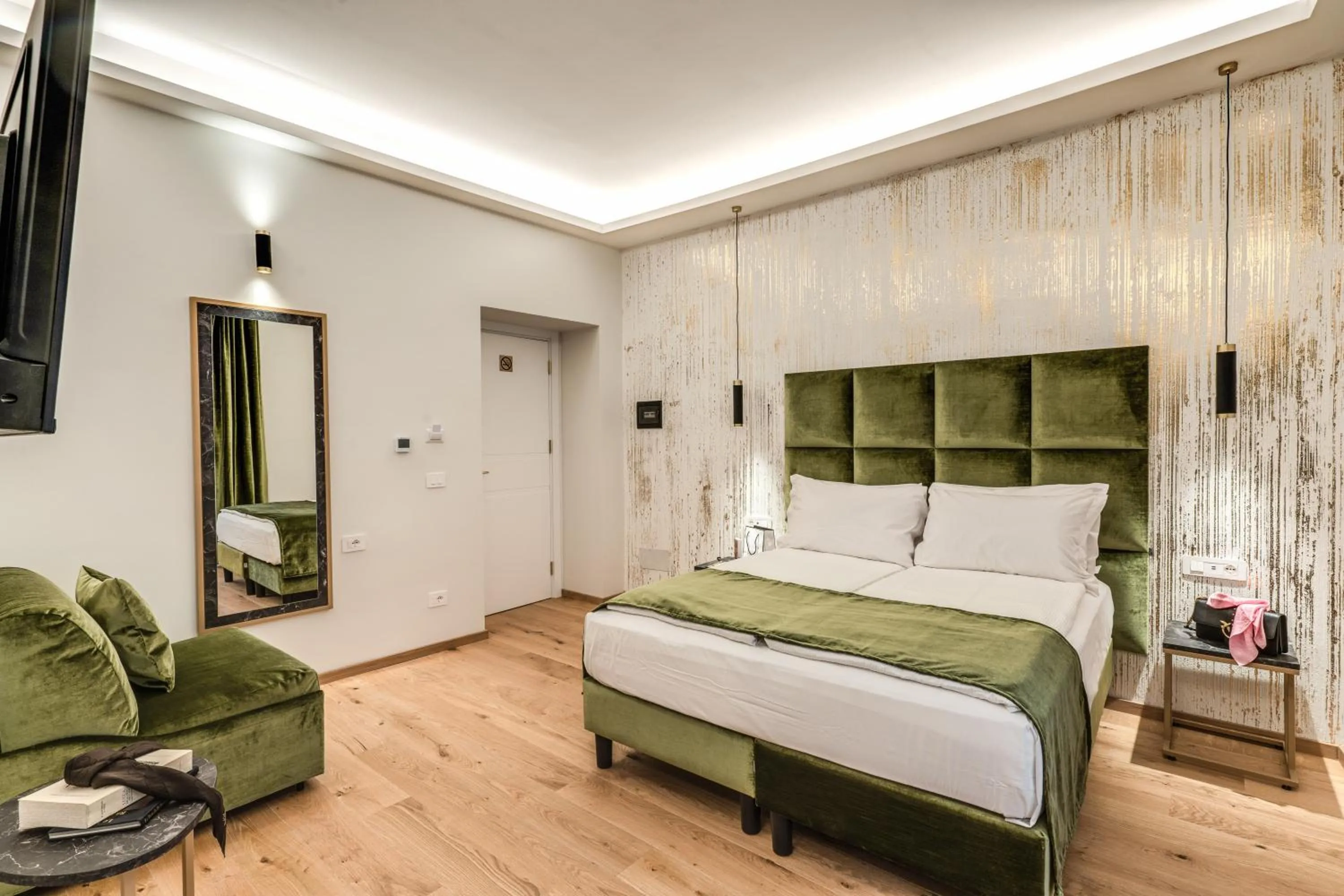 Bedroom, Bed in Goldoni 47