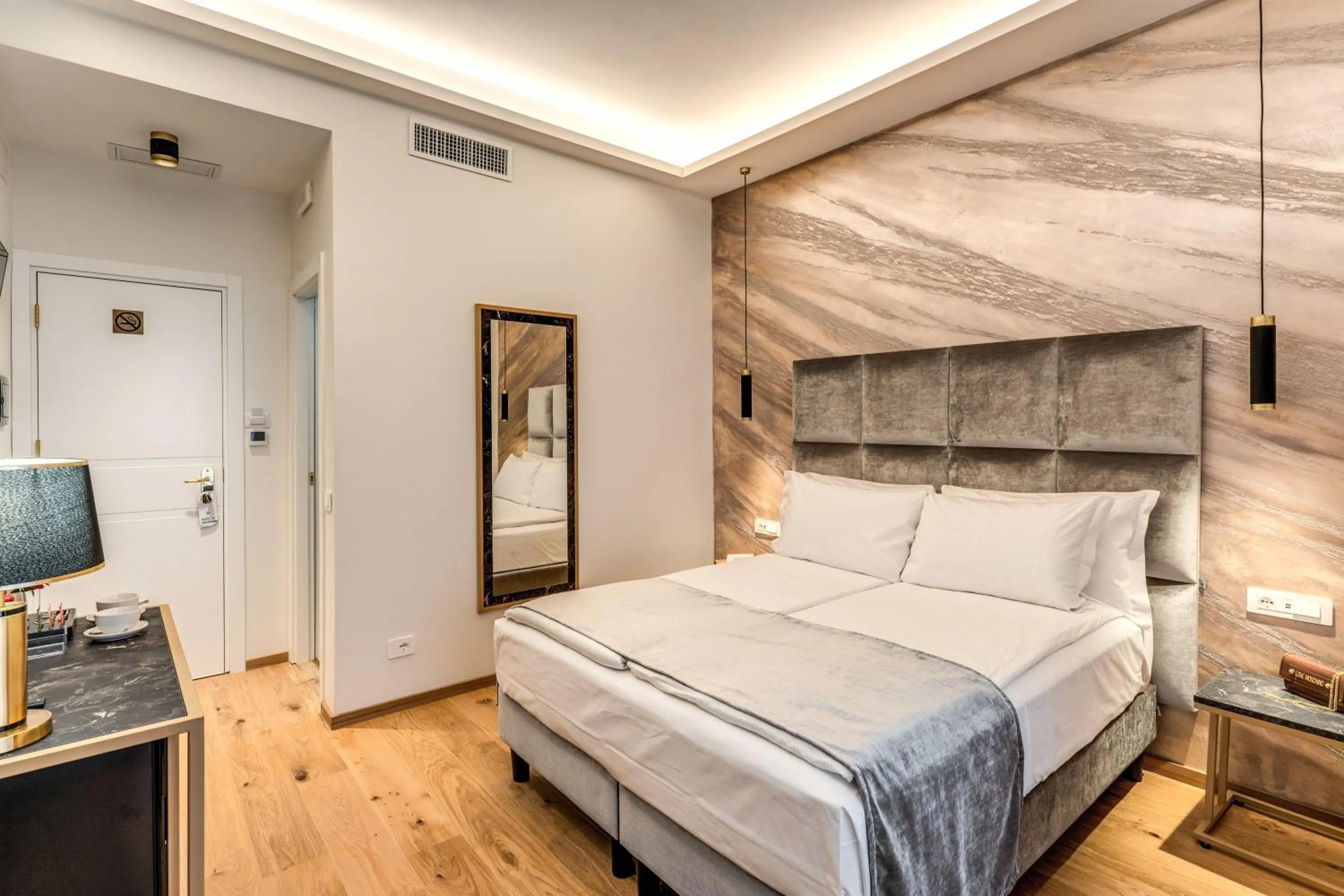 Bedroom, Bed in Goldoni 47