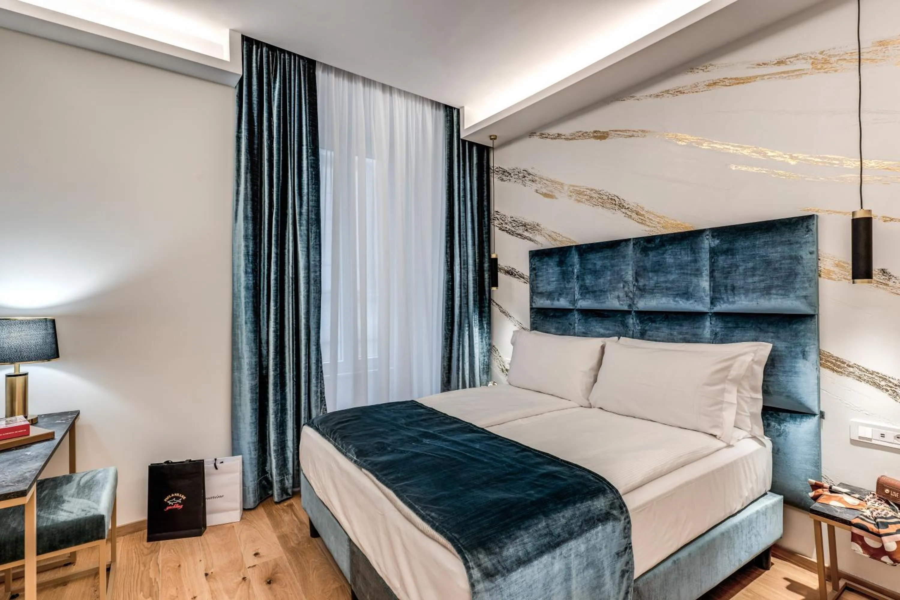 Bedroom, Bed in Goldoni 47