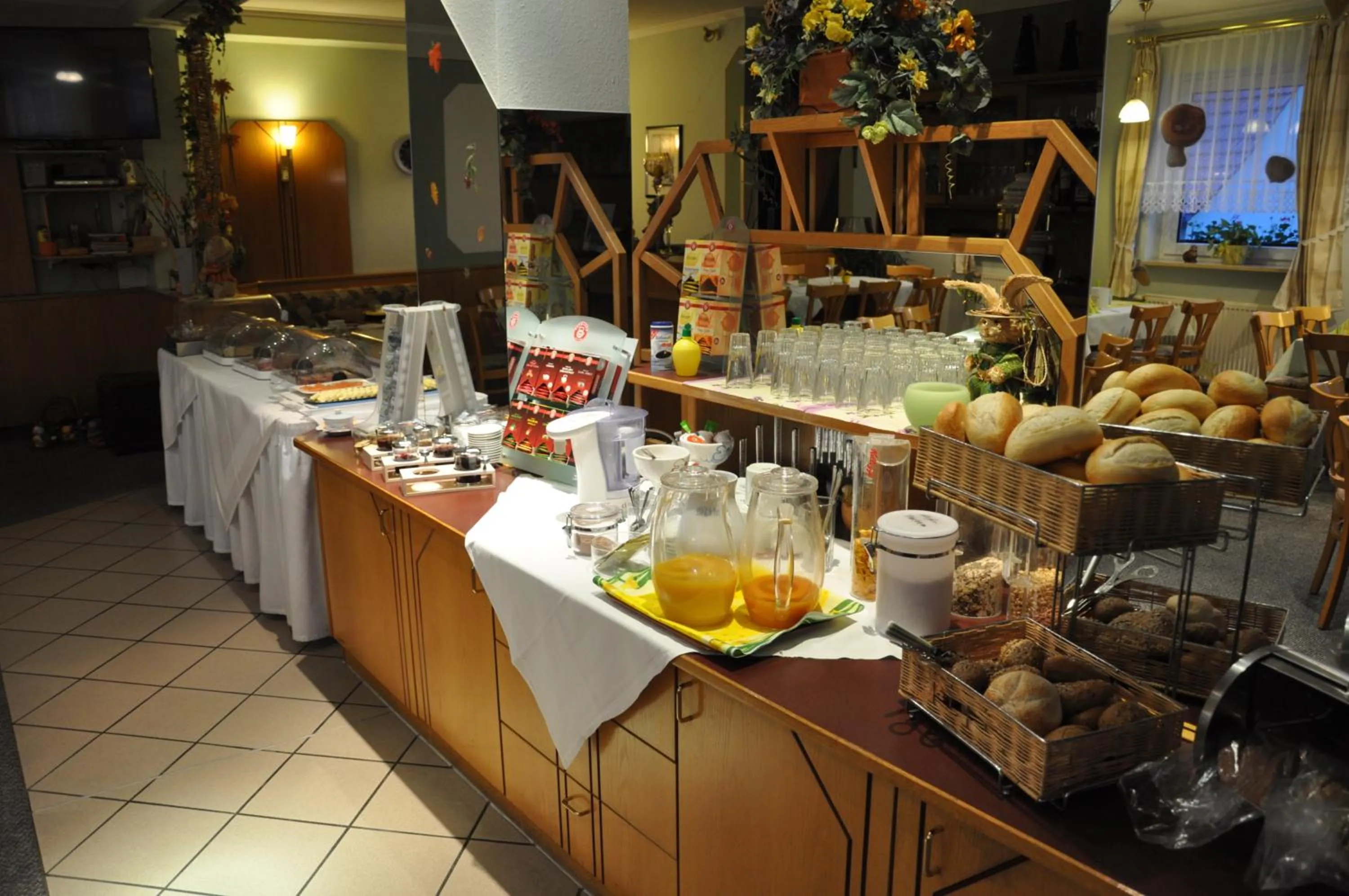 Restaurant/places to eat in Hotel Elxleben