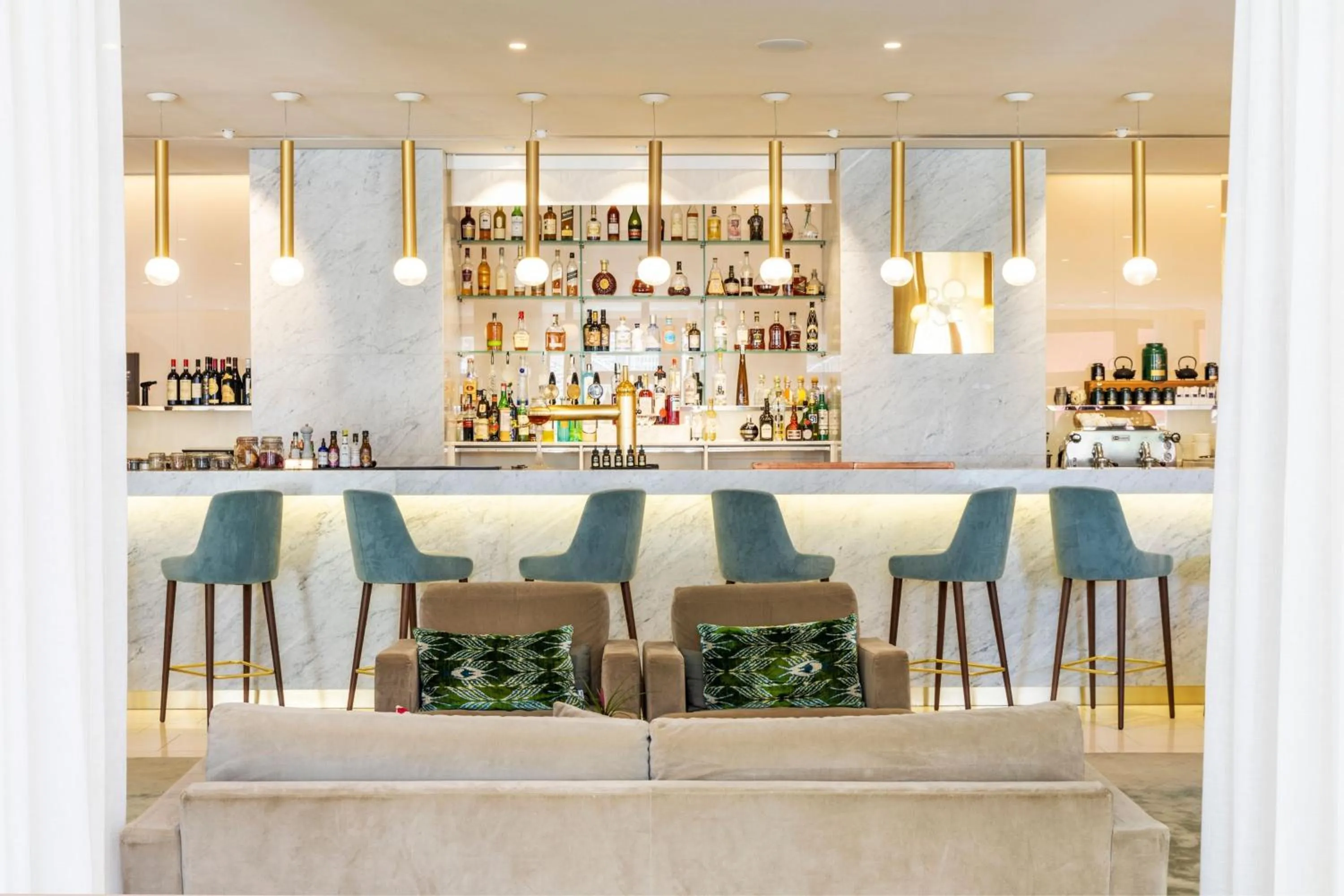 Lounge or bar in JW Marriott Venice Resort & Spa