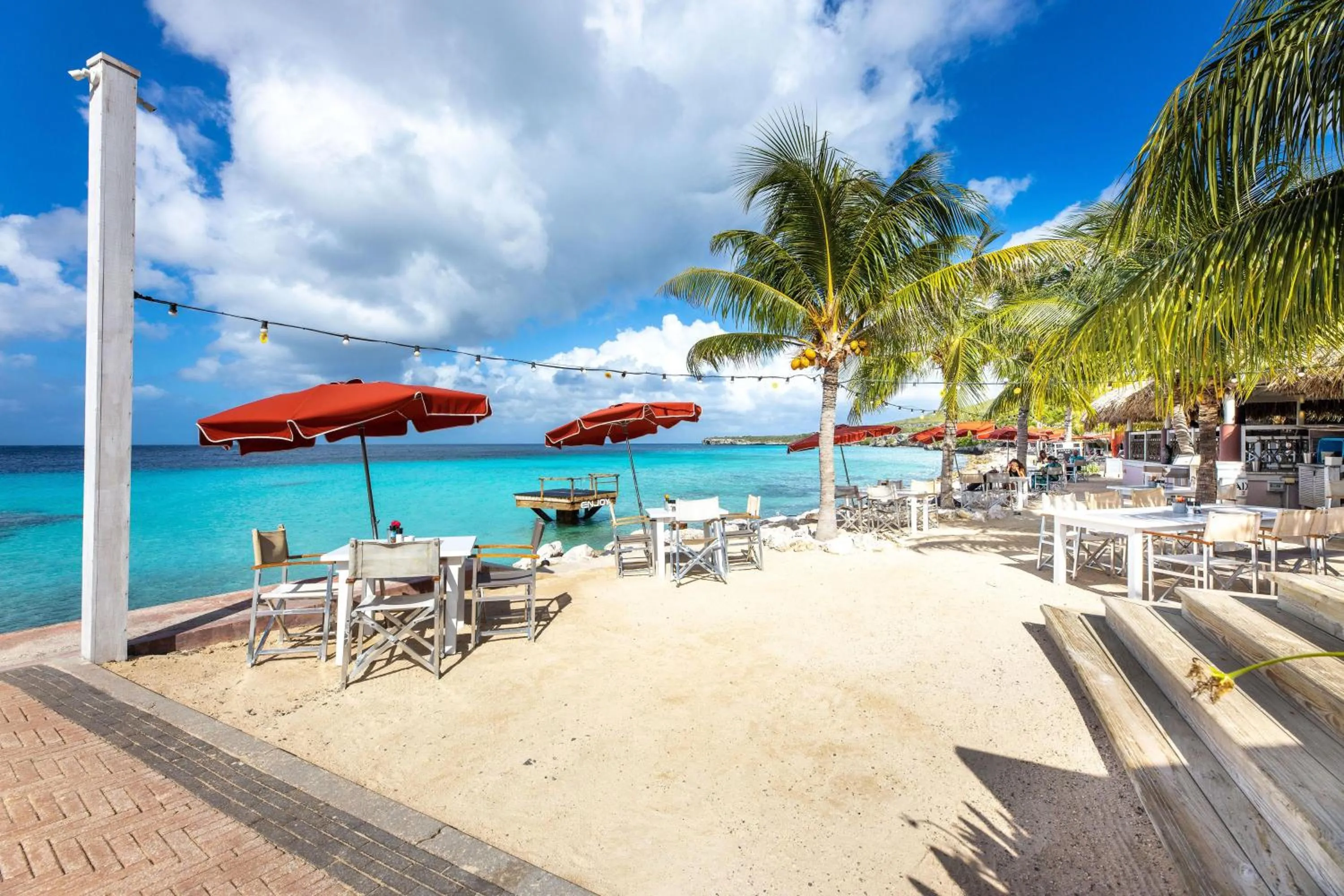 Restaurant/places to eat in Coral Estate Luxury Resort