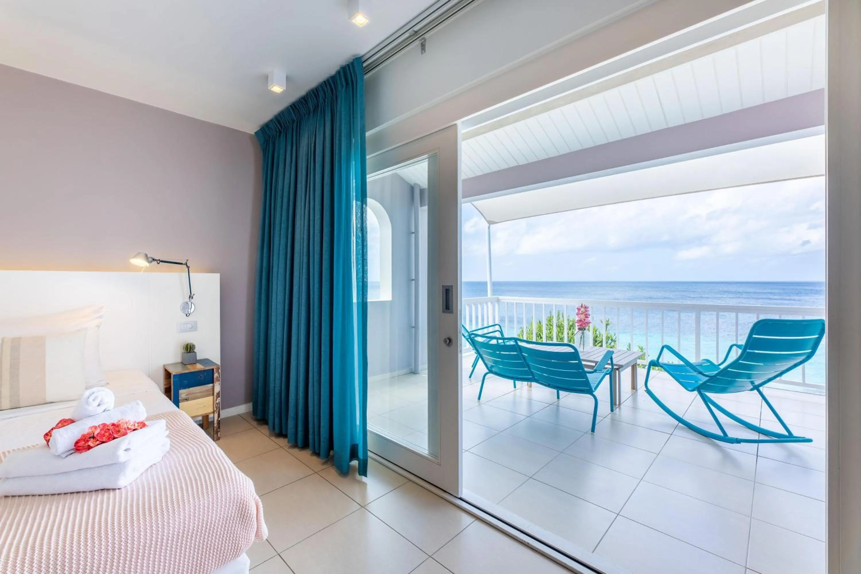 Full Ocean View Deluxe Suite in Coral Estate Luxury Resort