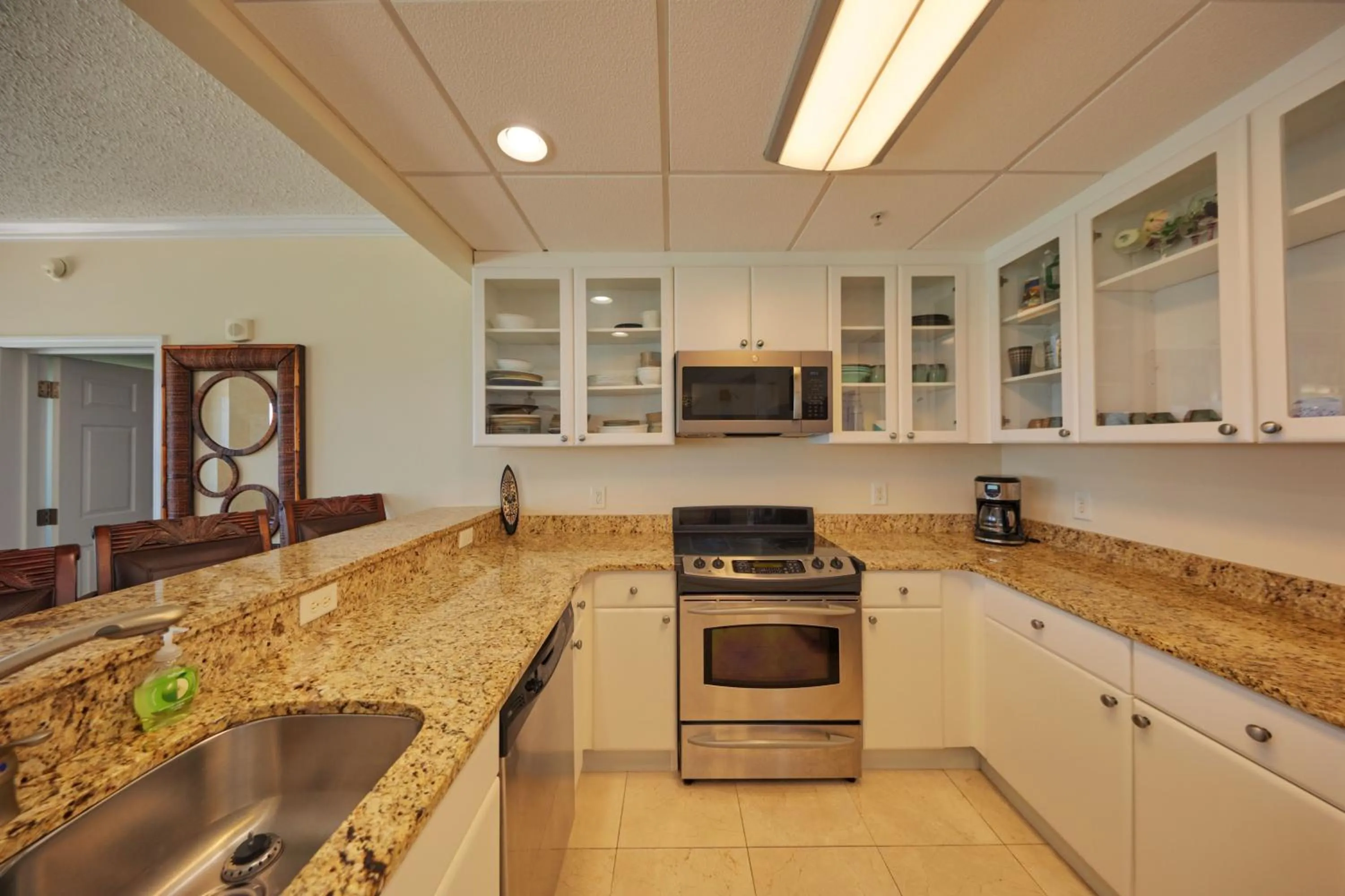 Kitchen or kitchenette in Palmetto Beachfront Hotel, a By The Sea Resort