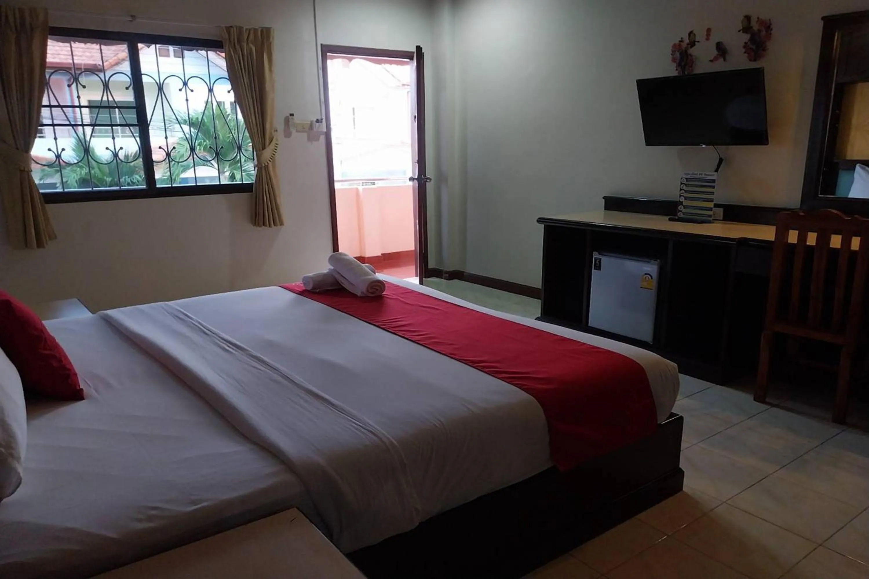 Bedroom, Bed in PF Resort