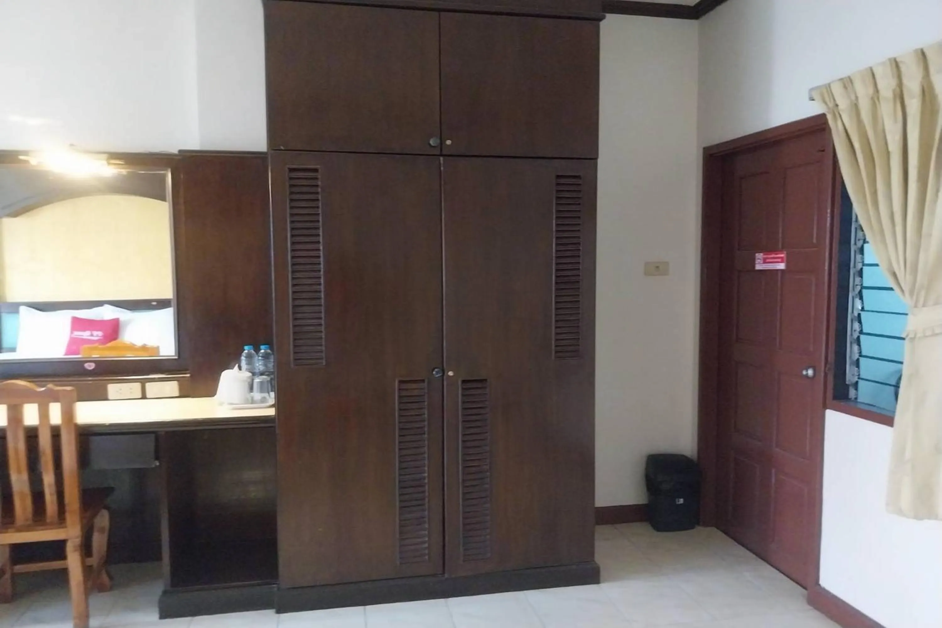 wardrobe in PF Resort