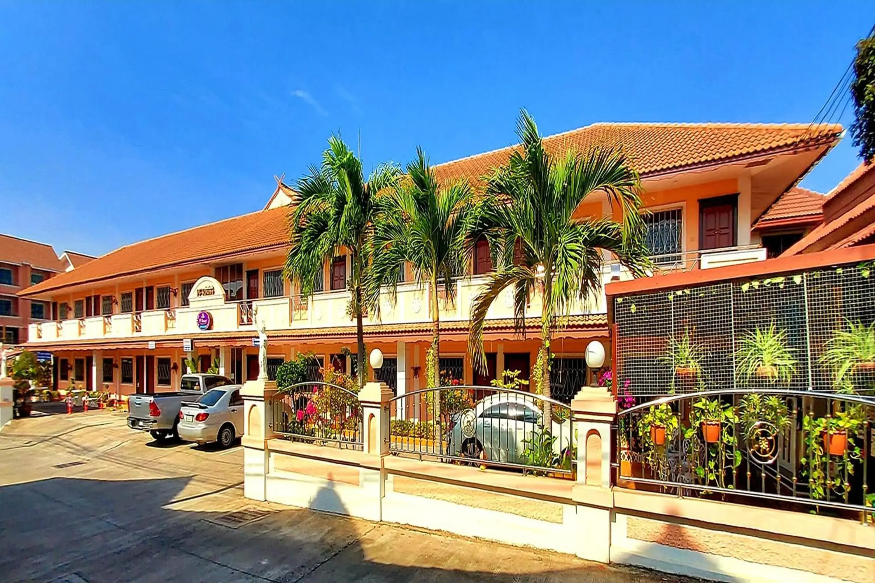 Property building in PF Resort Property building in PF Resort