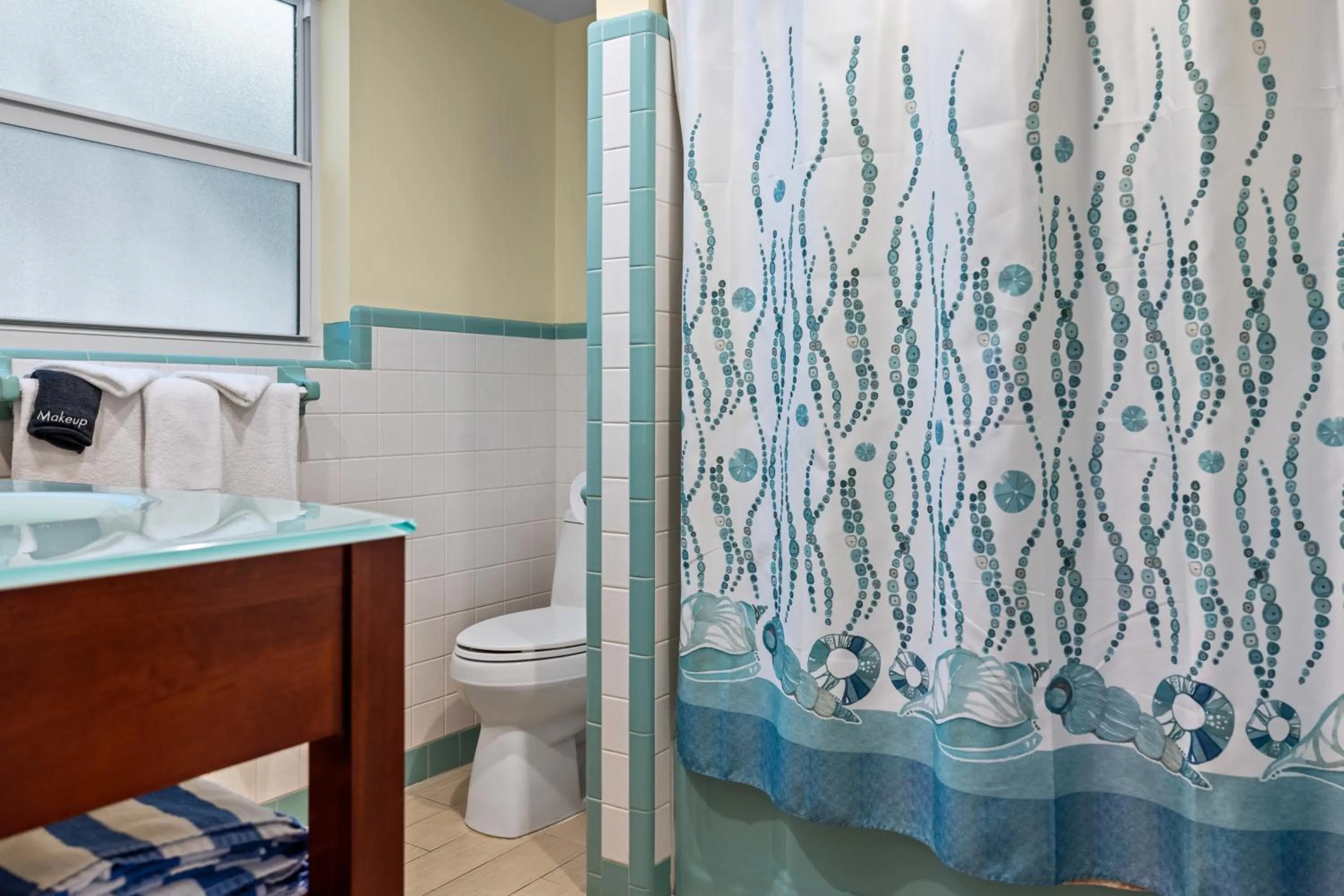 Bathroom in Sun Dek Beach House