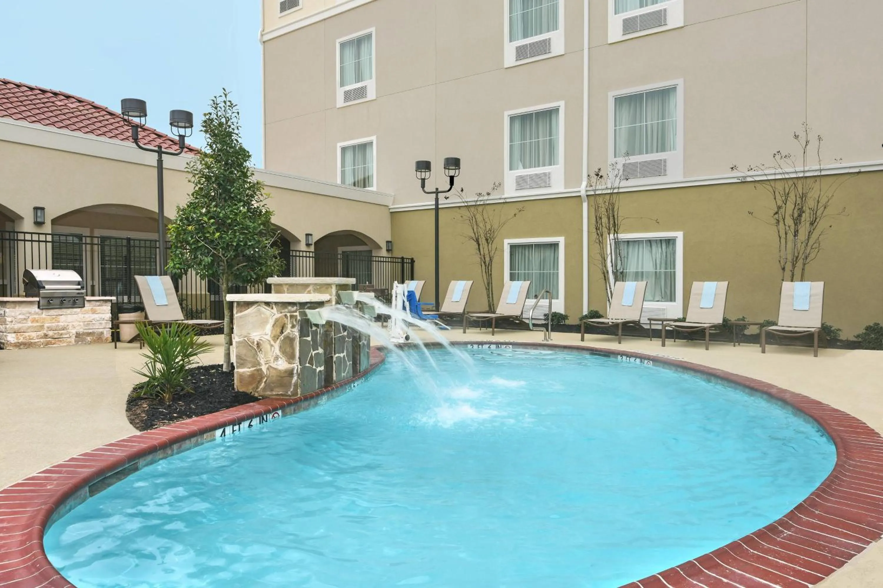 Swimming pool in TownePlace Suites by Marriott Seguin