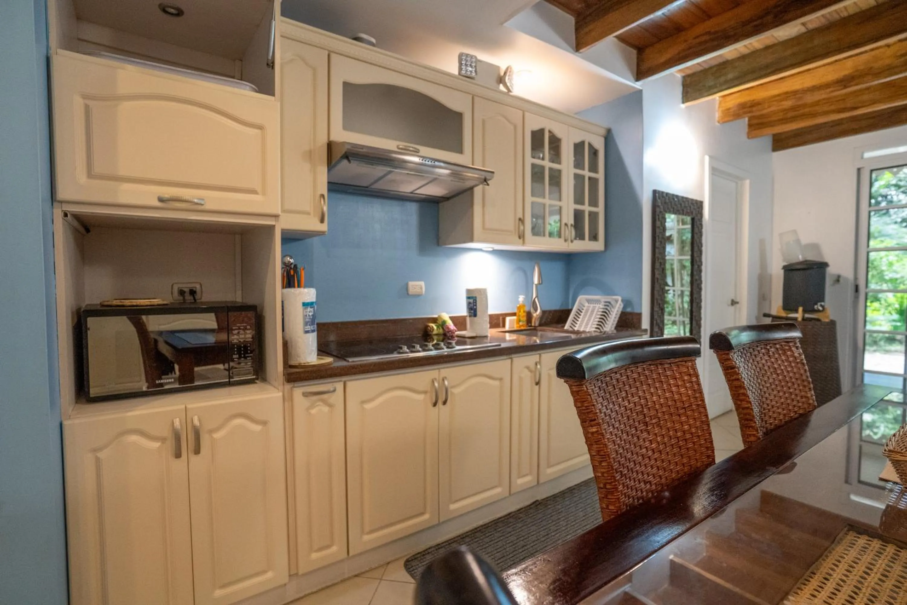 Kitchen or kitchenette in Casa Naranja