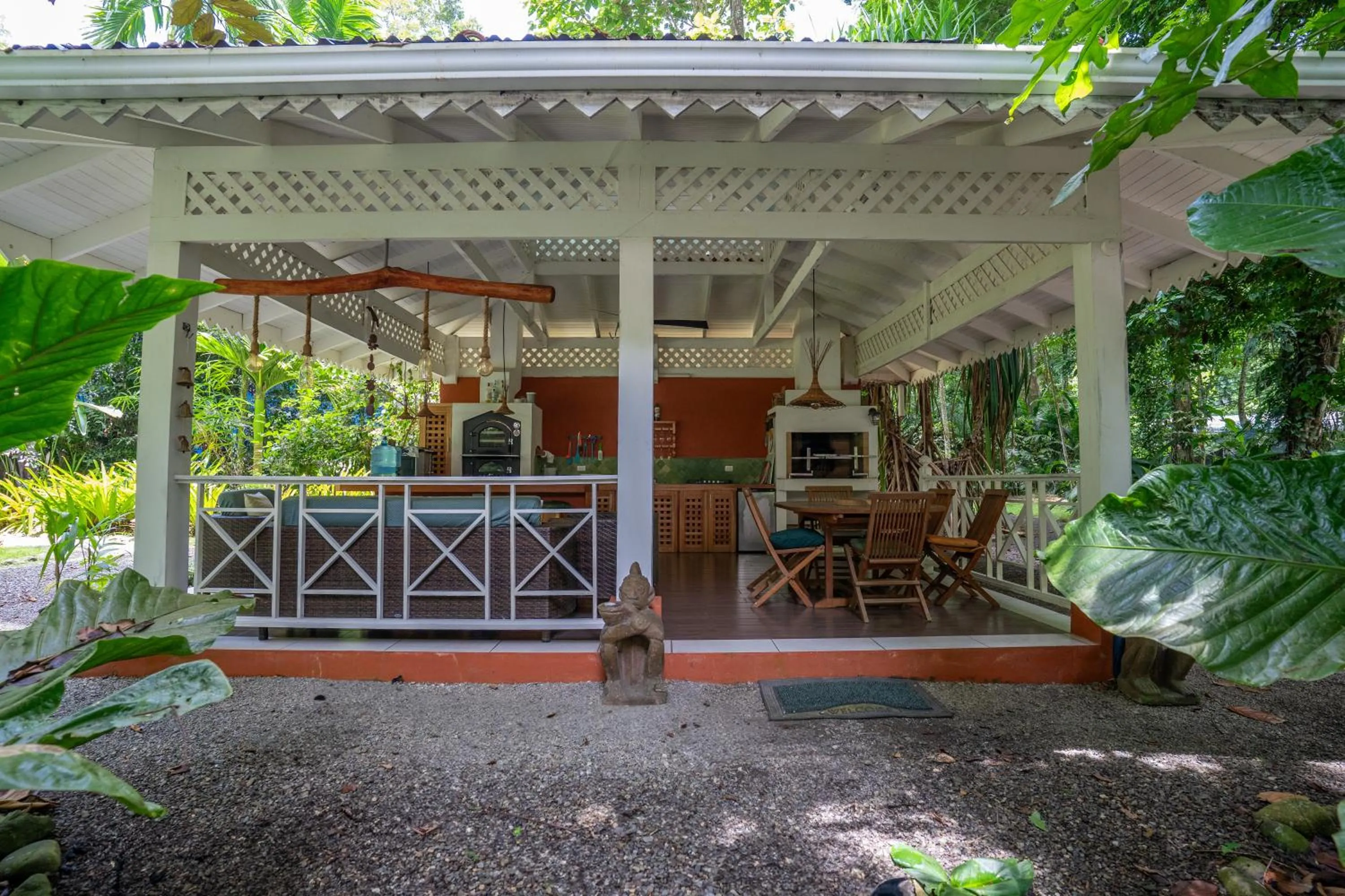 Property building in Casa Naranja