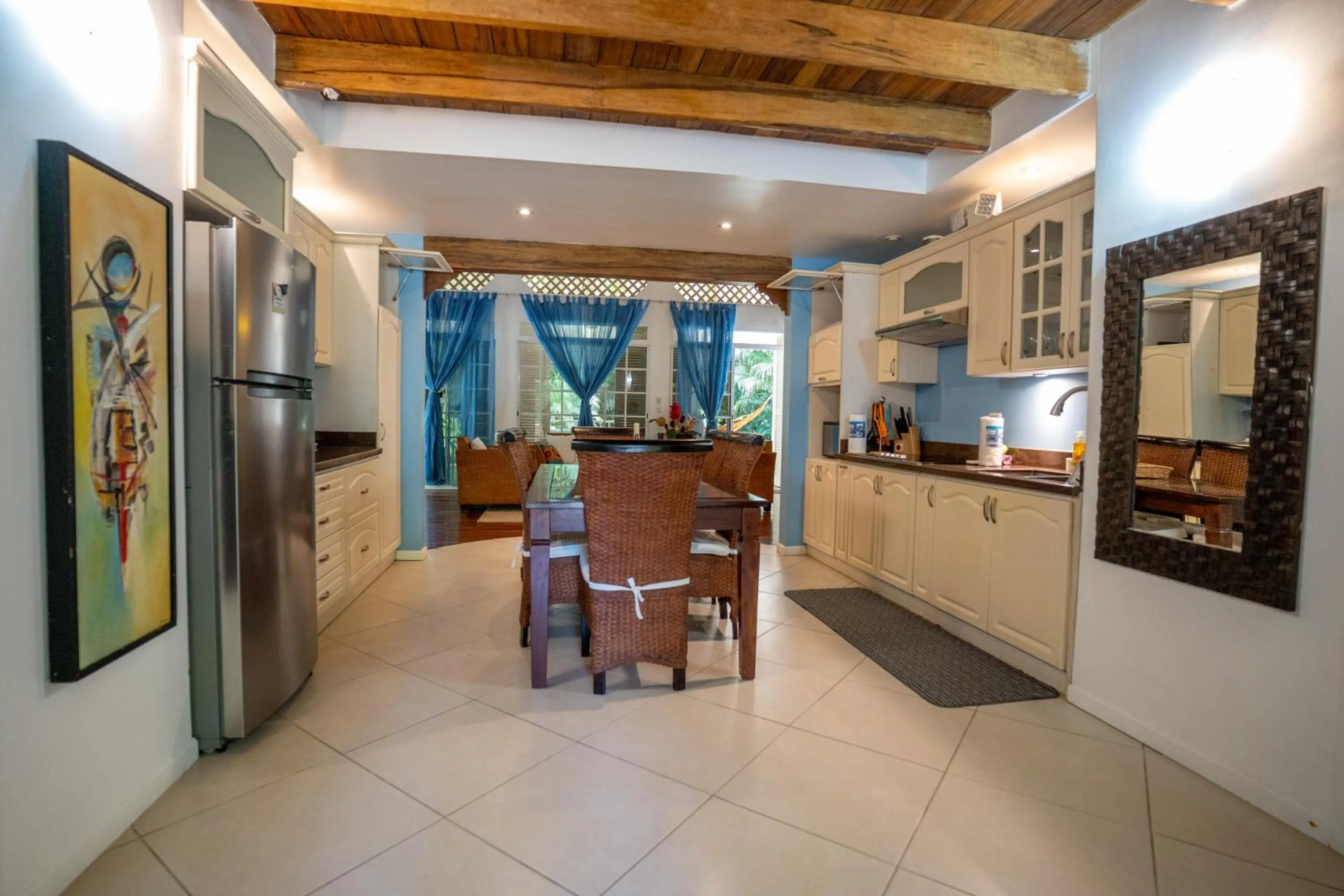 Kitchen or kitchenette in Casa Naranja