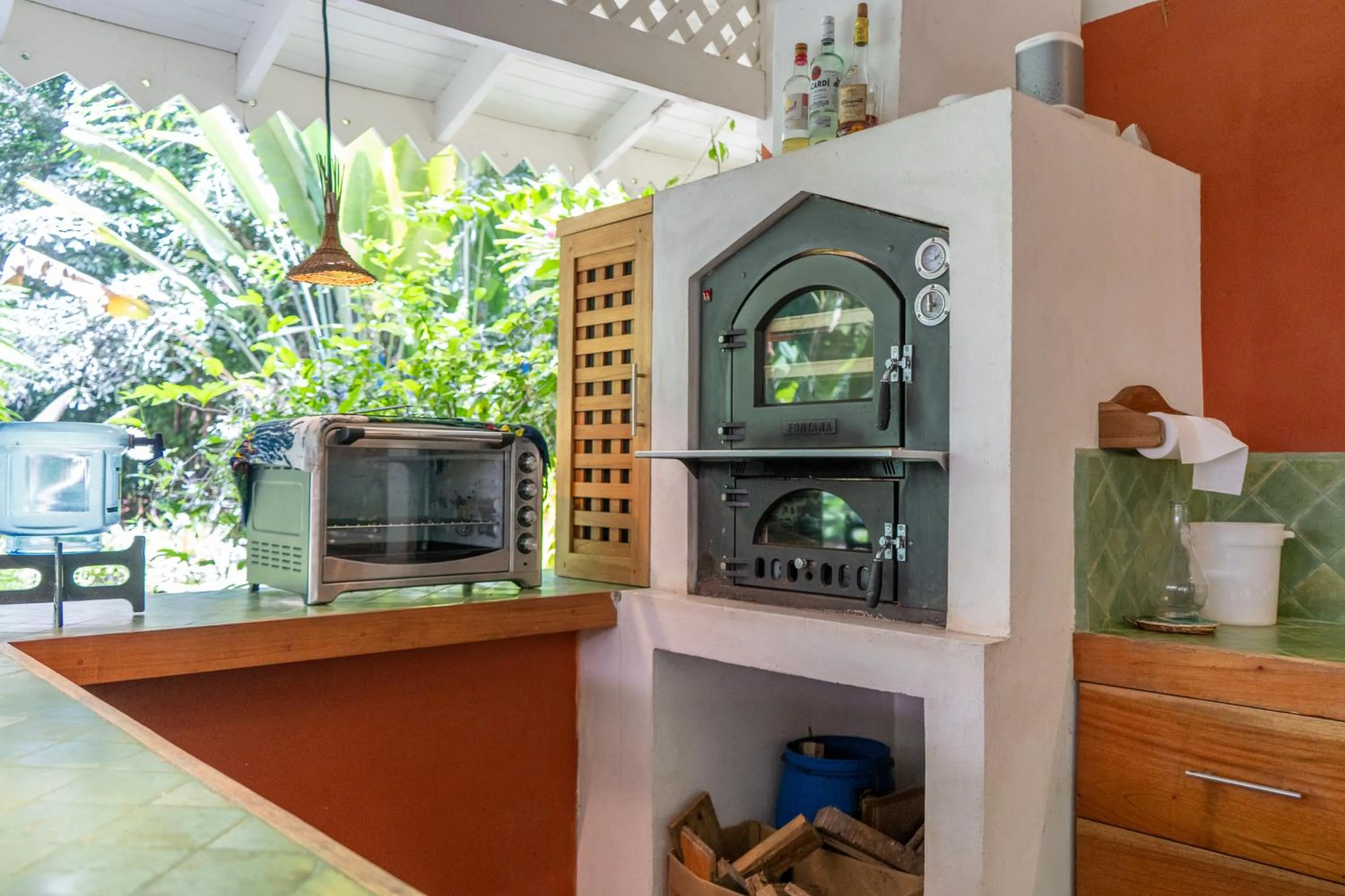 Kitchen or kitchenette in Casa Naranja