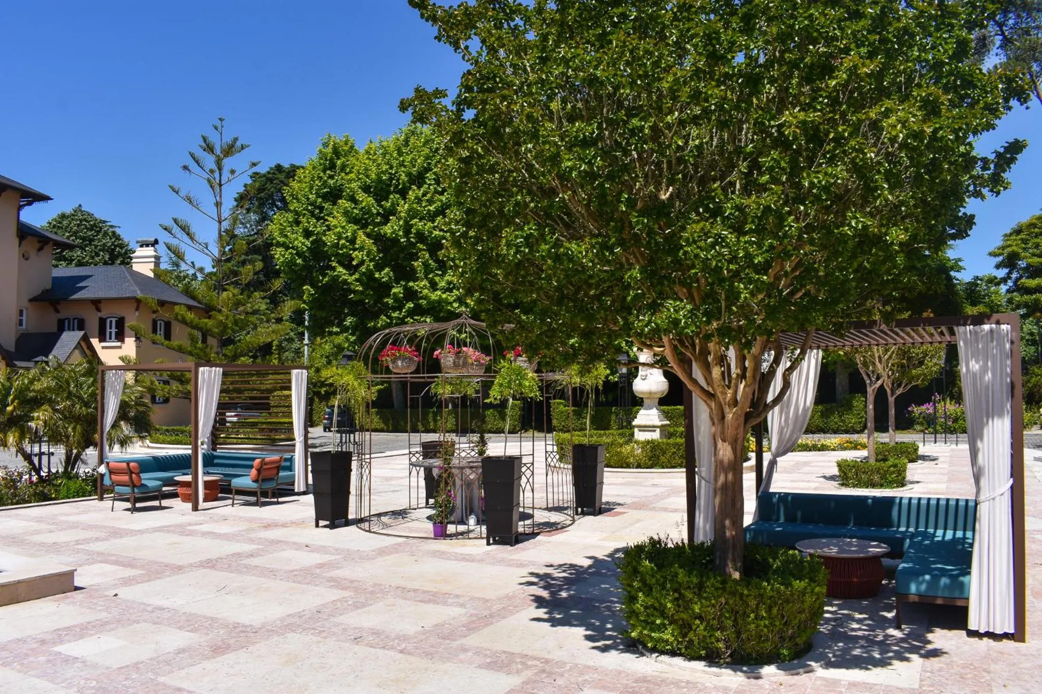 Patio in Sintra Marmoris Palace