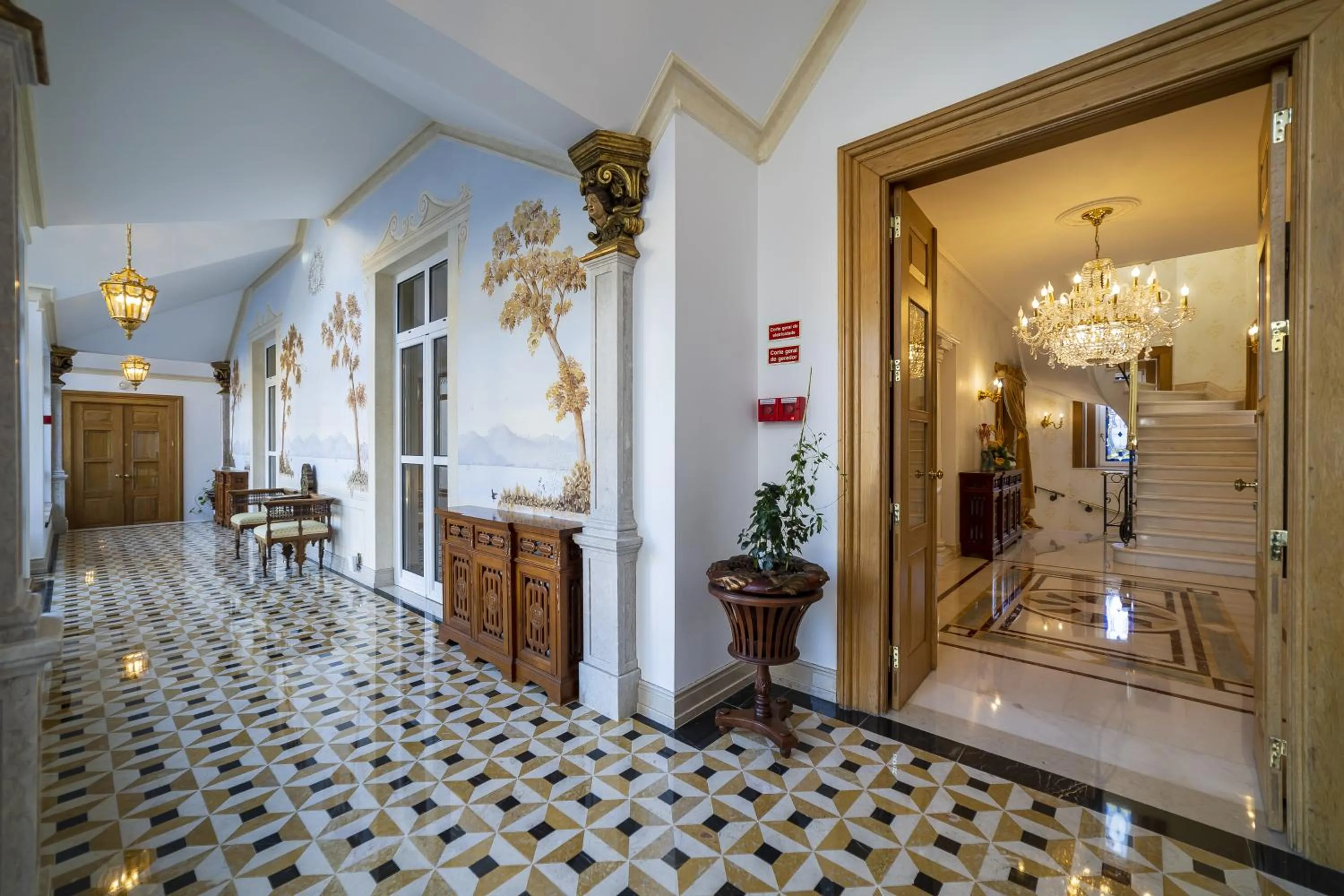 Facade/entrance in Sintra Marmoris Palace